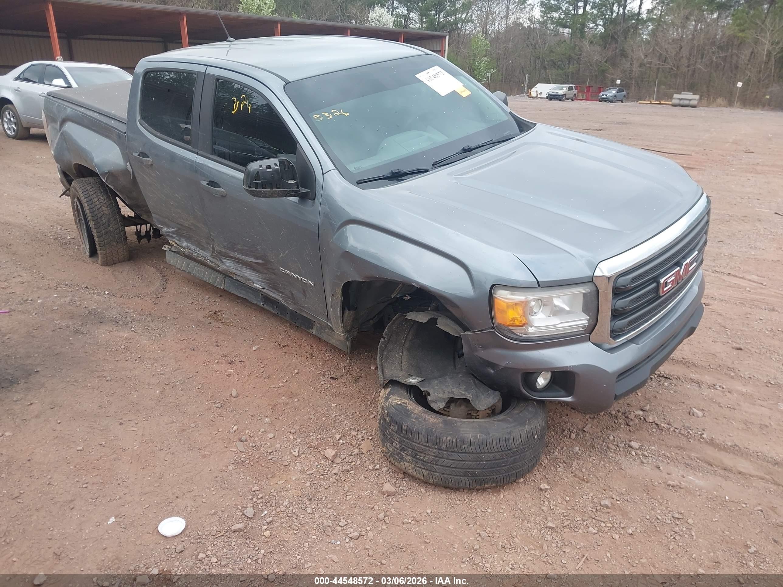 2018 GMC Canyon 2WD, VIN 1GTG5BEN2J1219621 — Front end