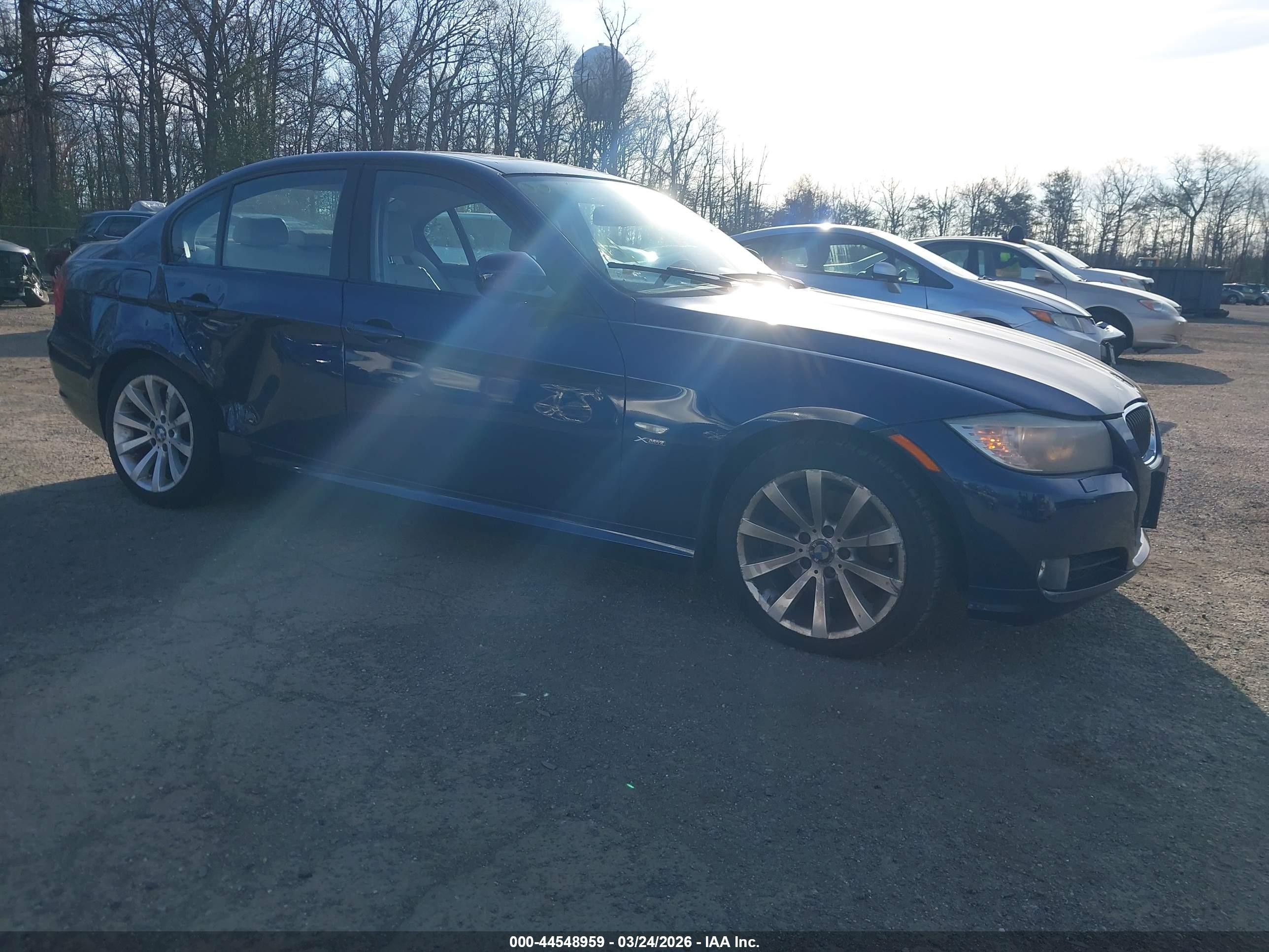 2011 BMW 3 Series 328i xDrive, VIN WBAPK5G59BNN27948 — Side