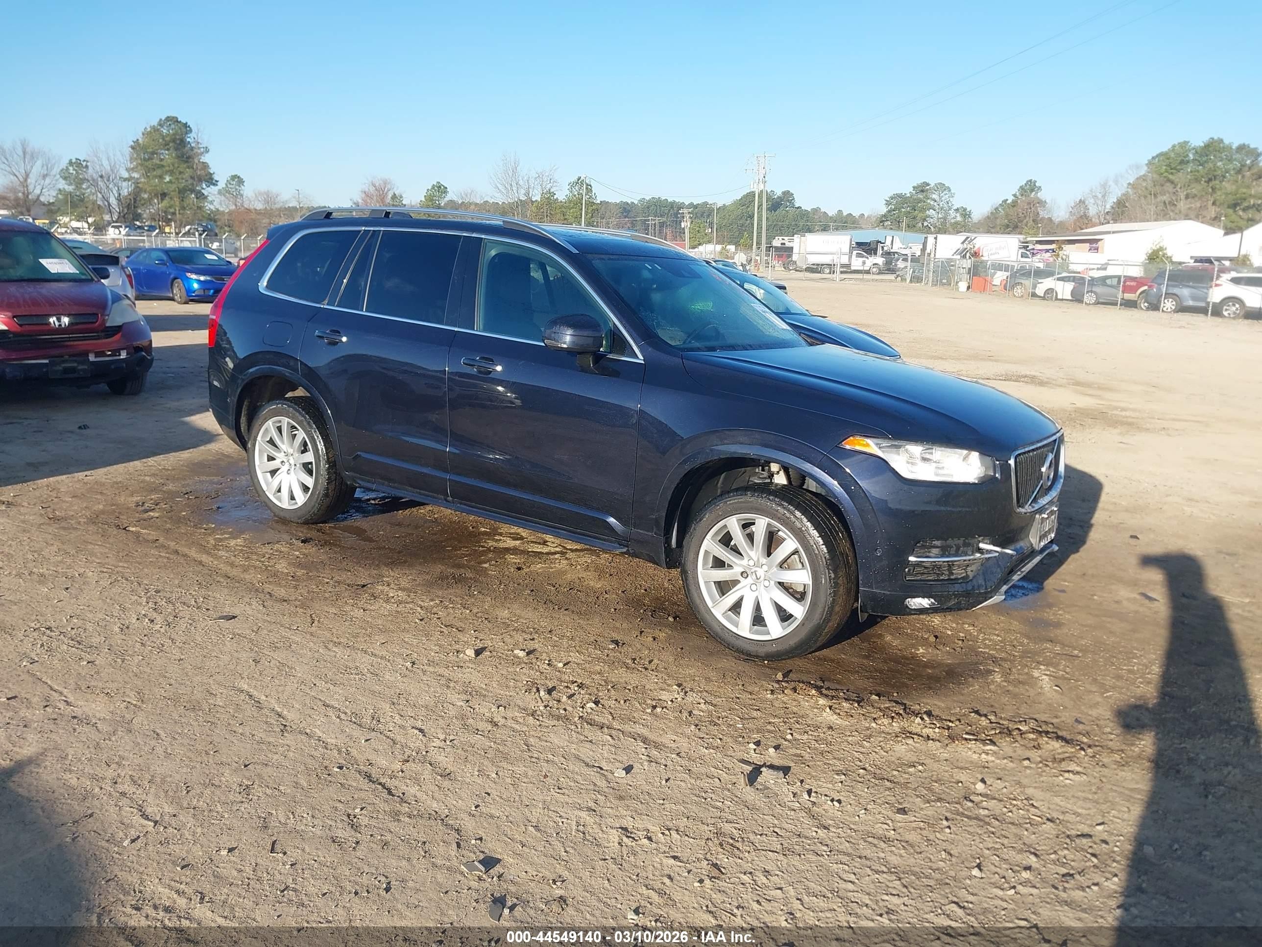 2016 Volvo XC90 T6 Momentum, VIN YV4A22PK5G1046247 — Fresh water flood