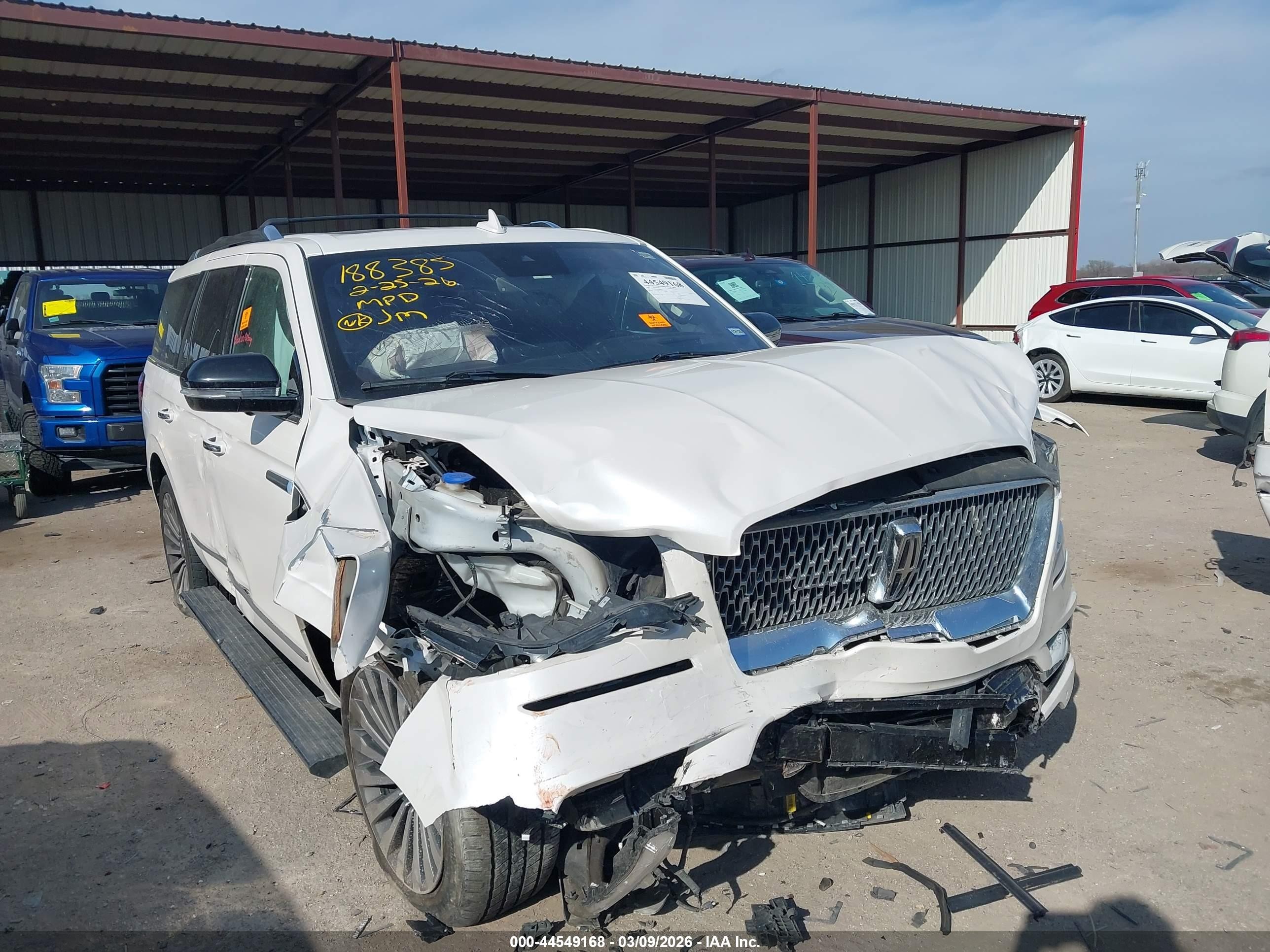 2019 Lincoln Navigator Reserve, VIN 5LMJJ2LT7KEL04993 — Biohazard / chemical