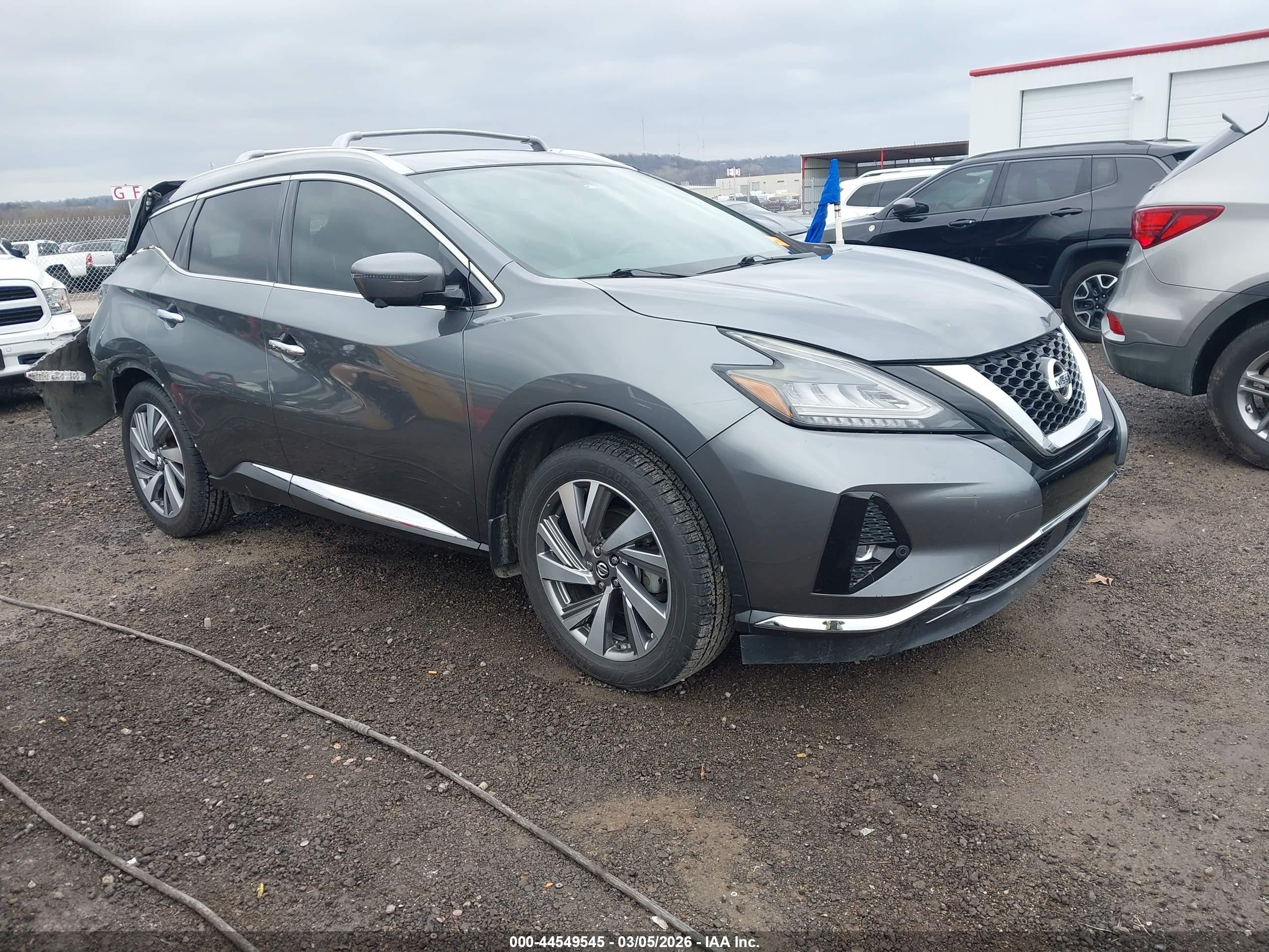 2019 Nissan Murano SV, VIN 5N1AZ2MJ0KN133318 — Rear end