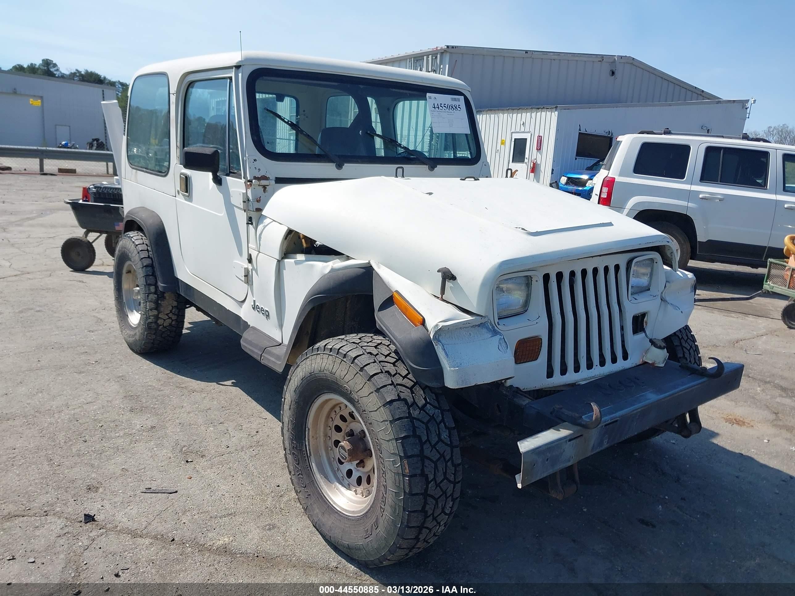 1987 Jeep Wrangler, VIN 2BCCV811XHB523316 — Front end