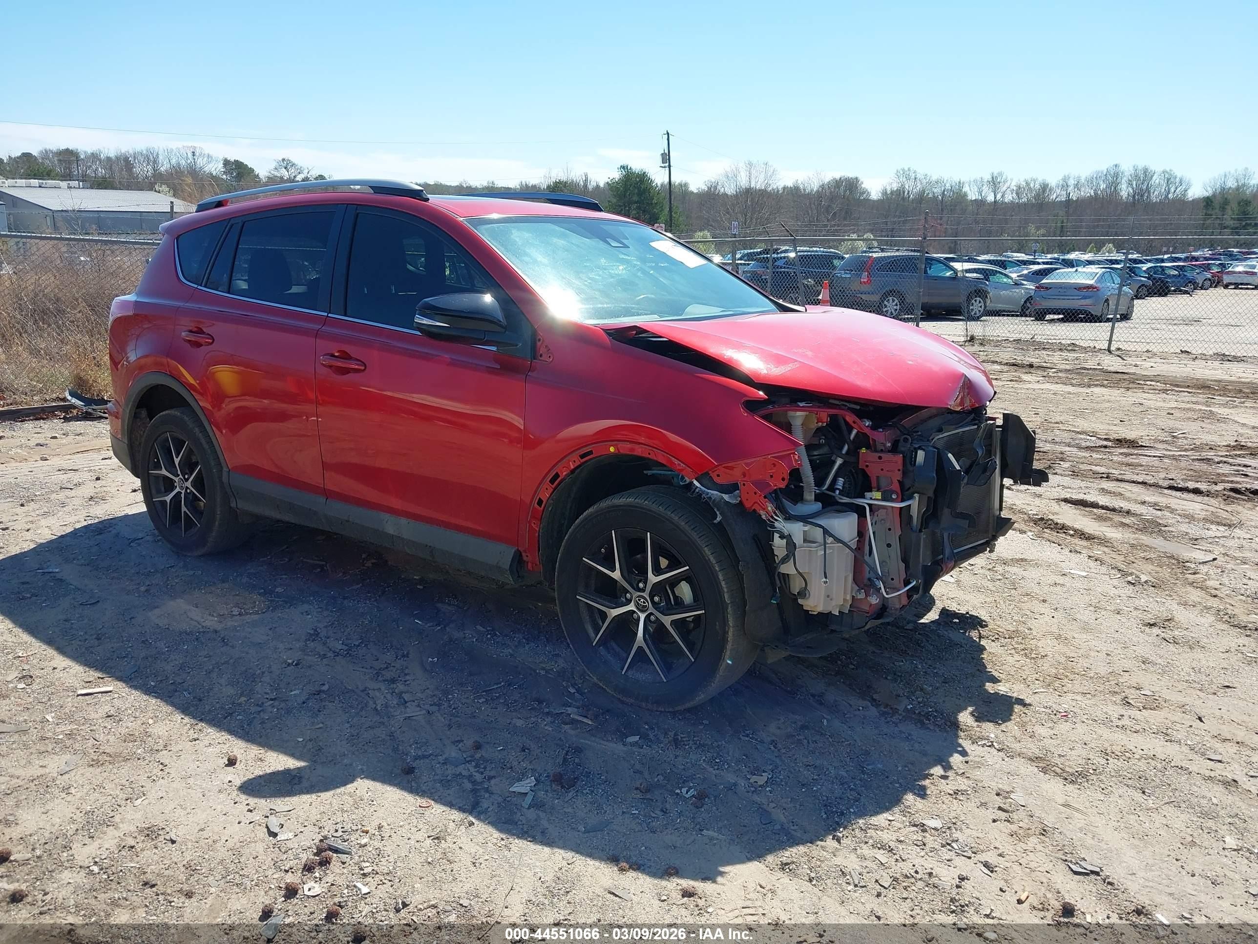 2017 Toyota RAV4 SE, VIN JTMNFREV9HJ147601 — Front end