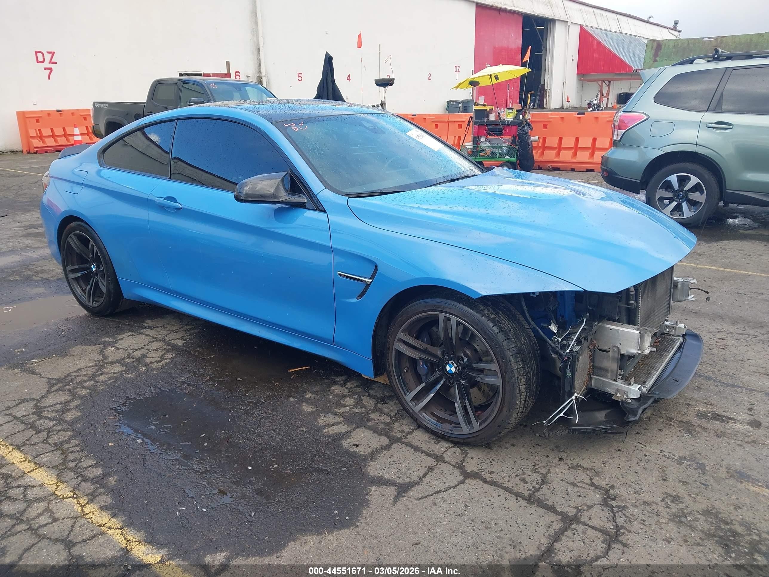 2016 BMW M4, VIN WBS3R9C52GK337999 — Front end
