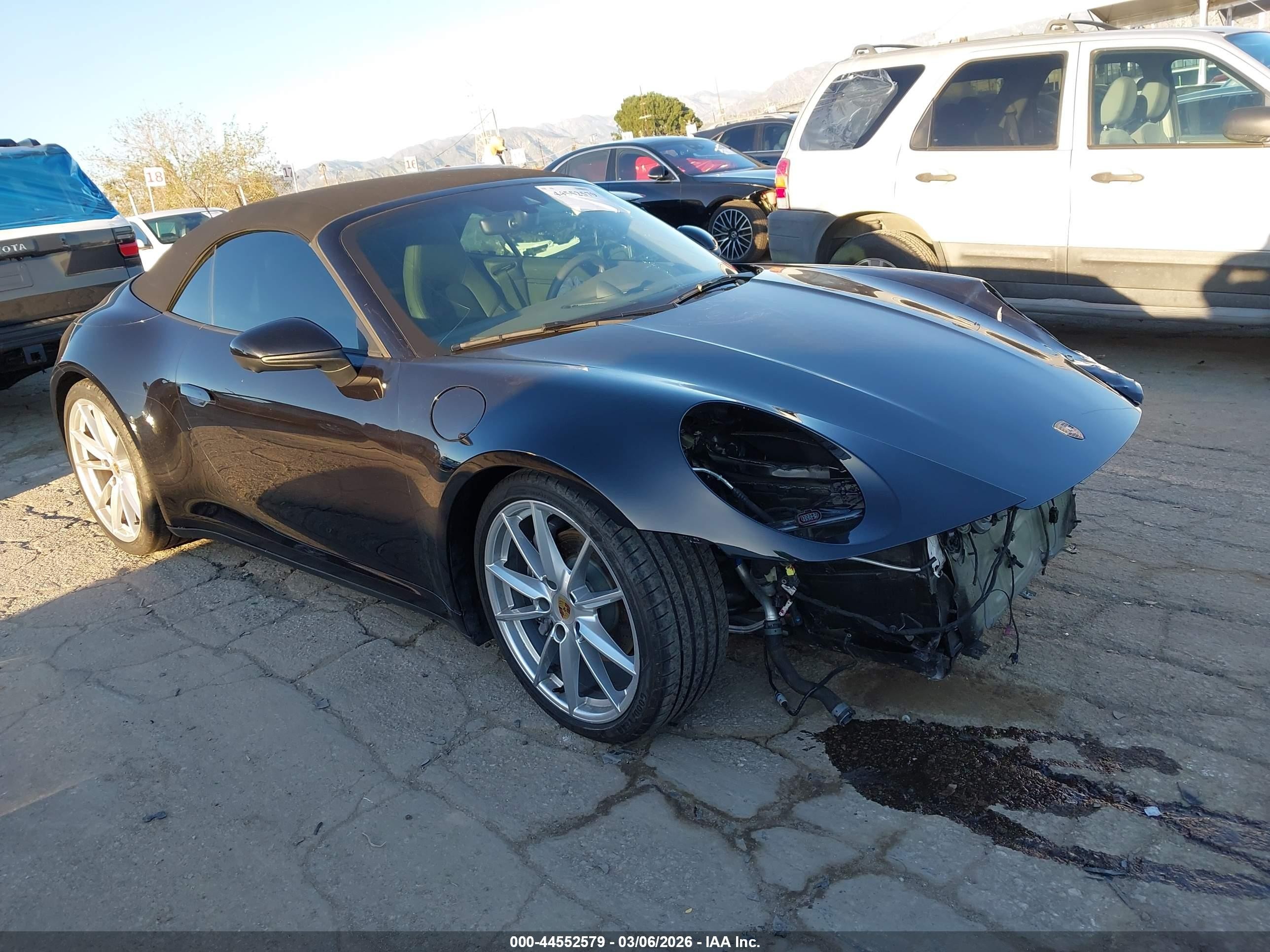 2021 Porsche 911 Carrera, VIN WP0CA2A93MS239717 — Перед