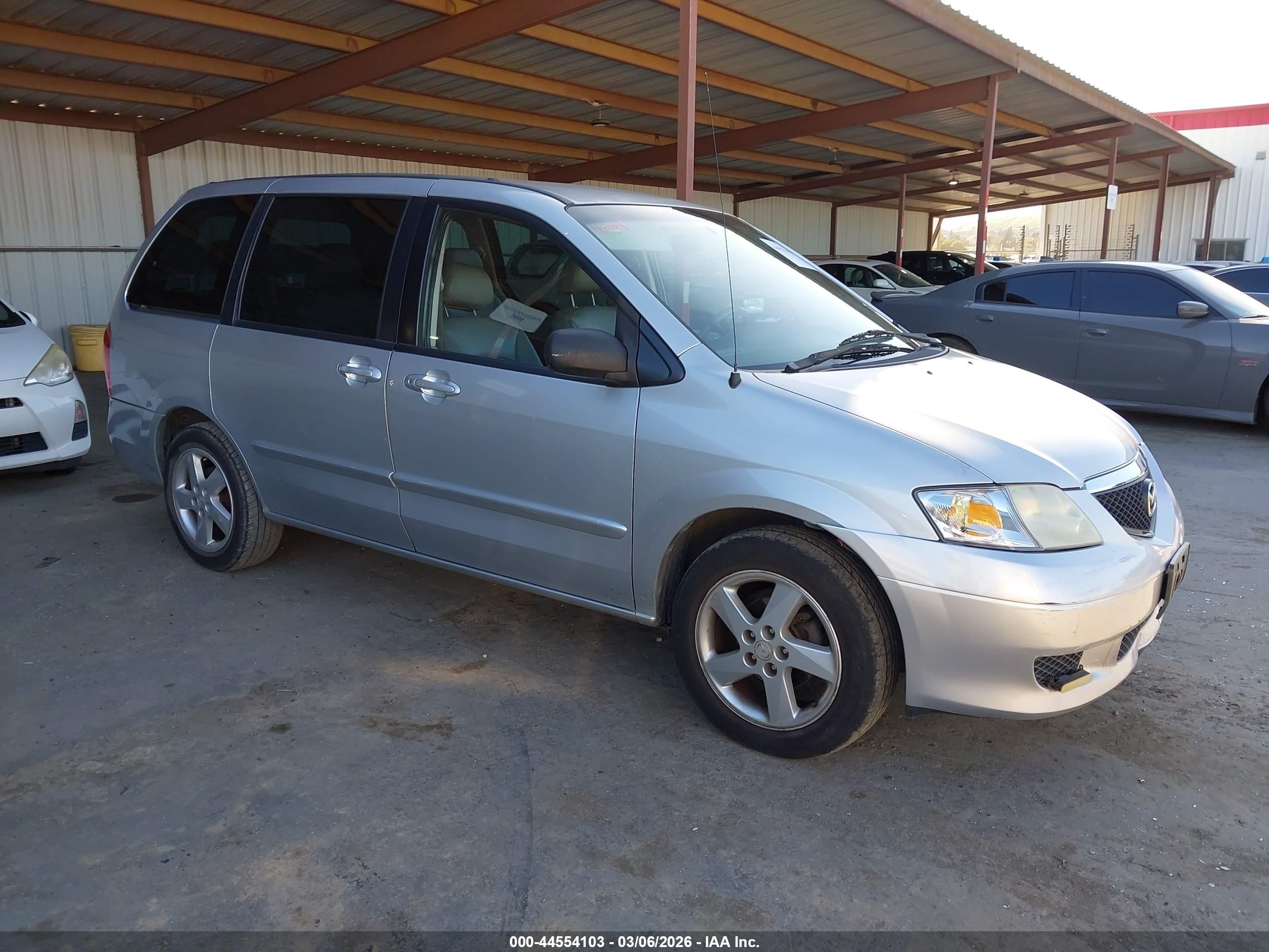 2003 Mazda MPV LX, VIN JM3LW28J530365760 — Front end