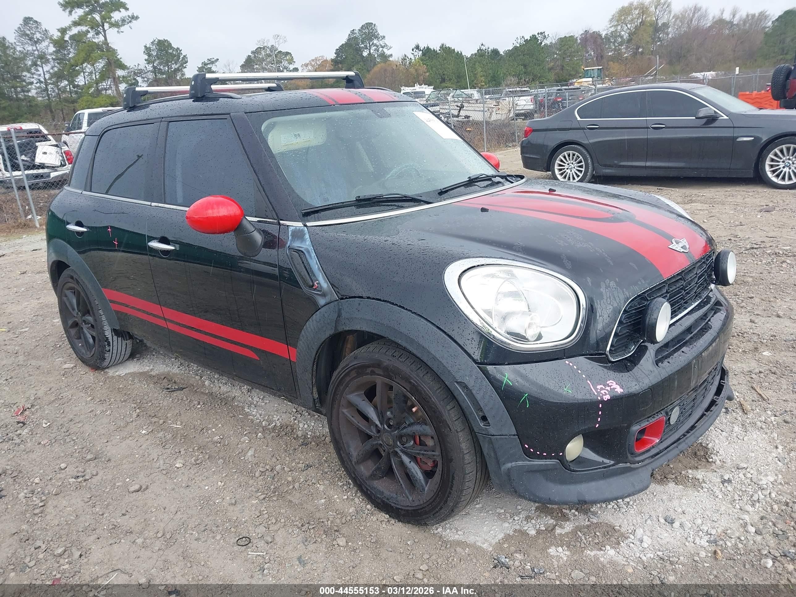 2012 MINI Countryman S, VIN WMWZC3C52CWL85082 — Днище
