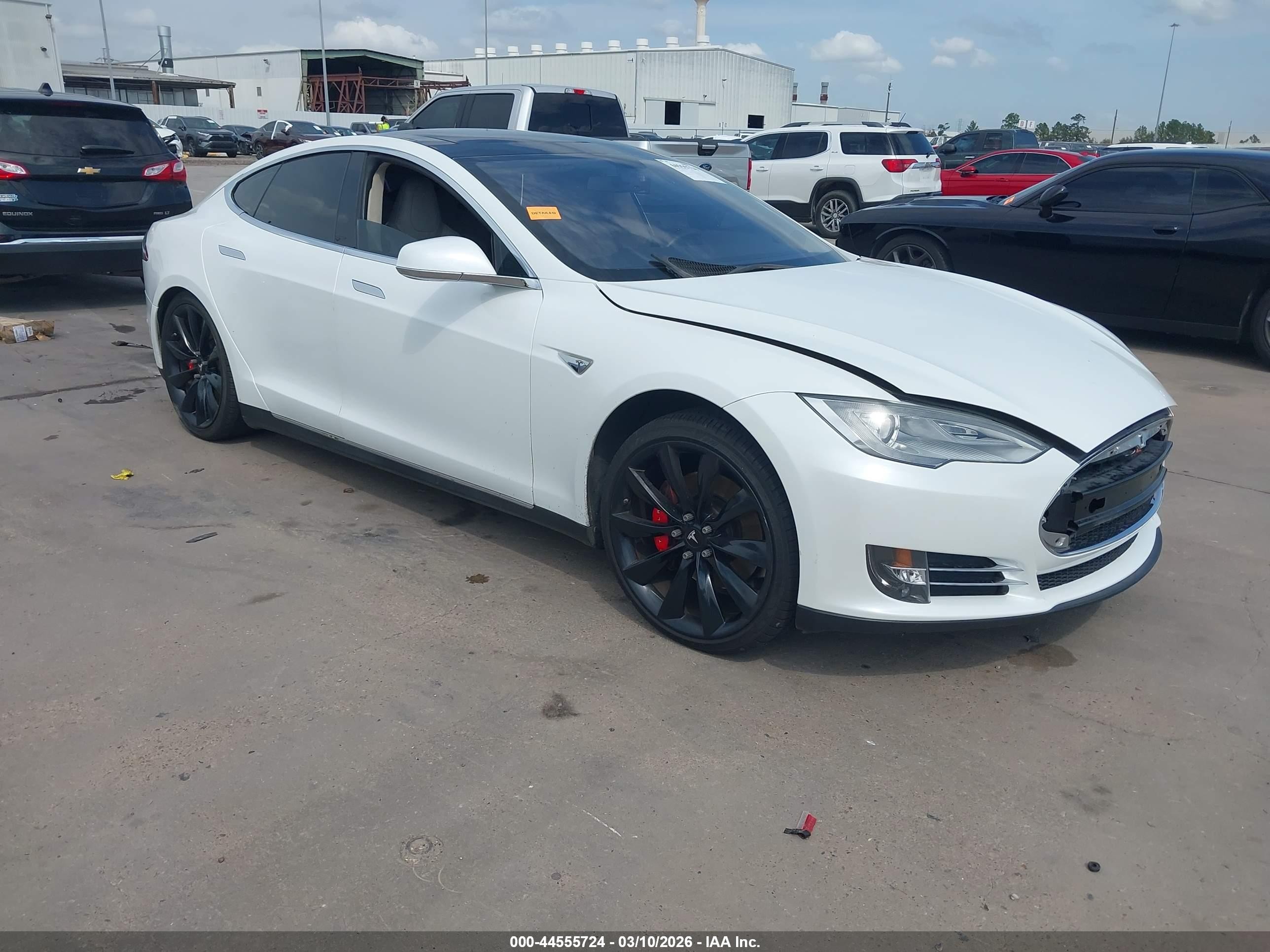 2013 Tesla Model S Performance, VIN 5YJSA1CP5DFP06439 — Not stated