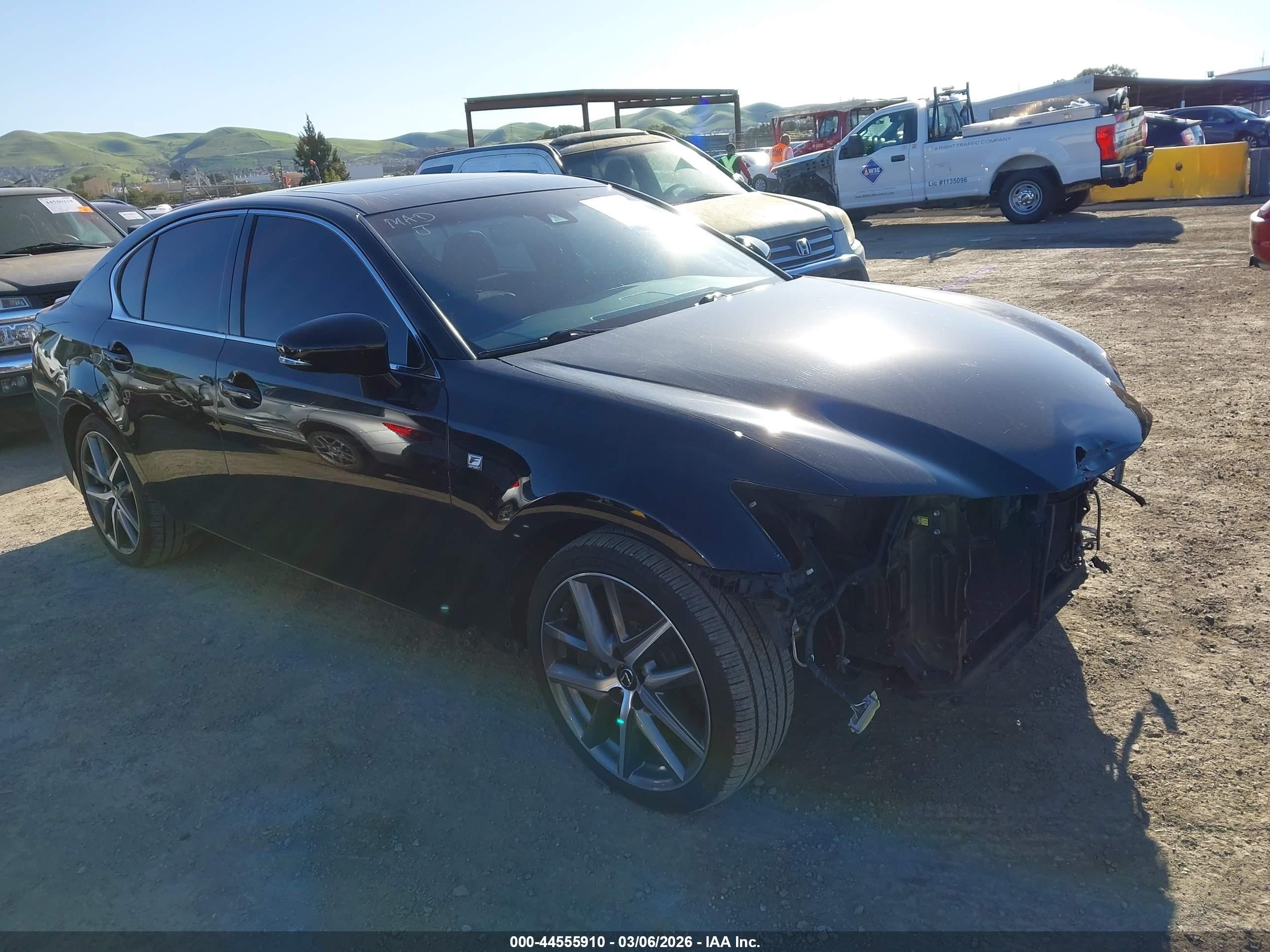 2019 Lexus GS 350 F Sport, VIN JTHBZ1BL2KA018720 — Front end