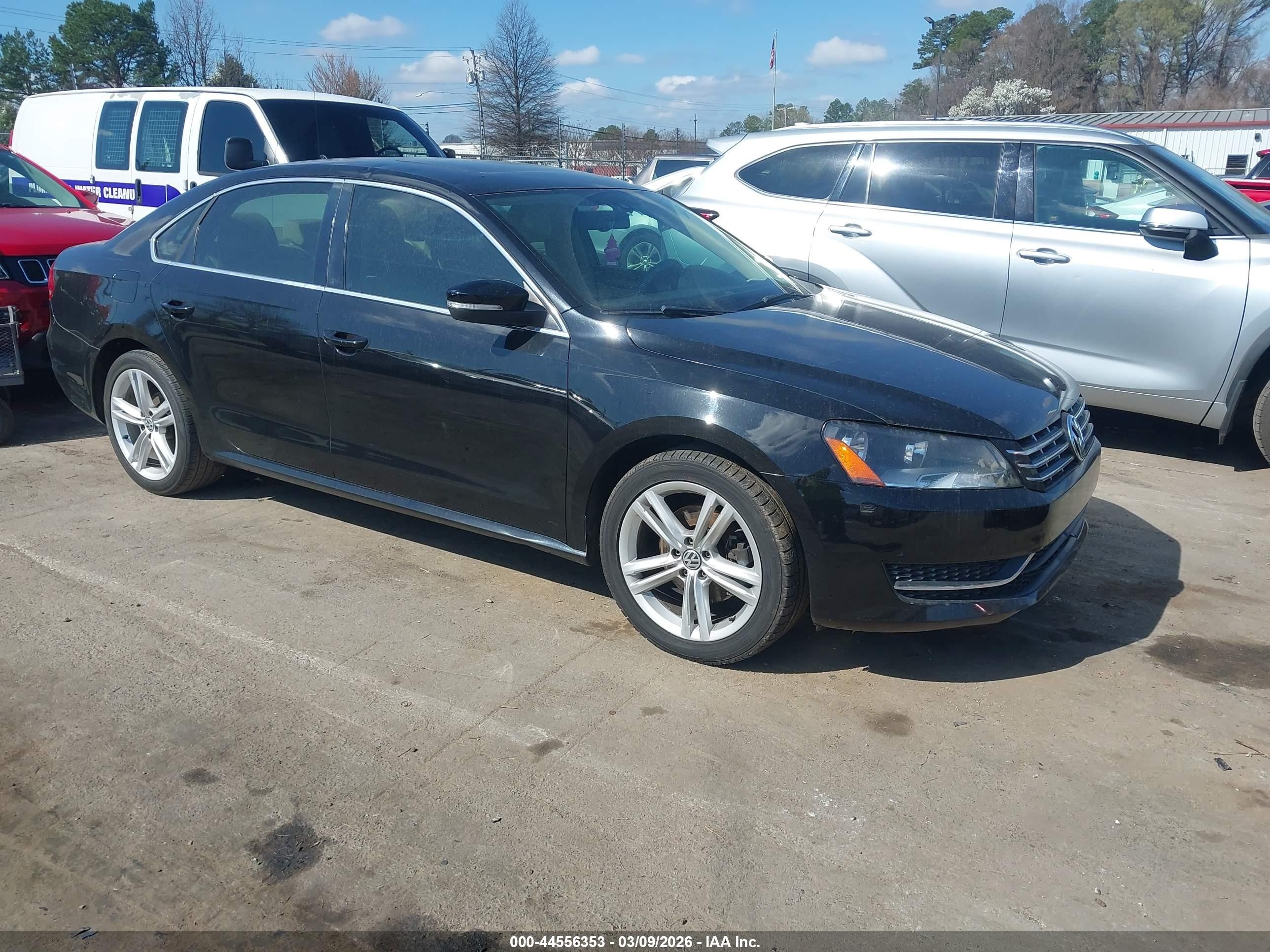 2014 Volkswagen Passat SE, VIN 1VWBN7A35EC069118 — Изъятие за долги