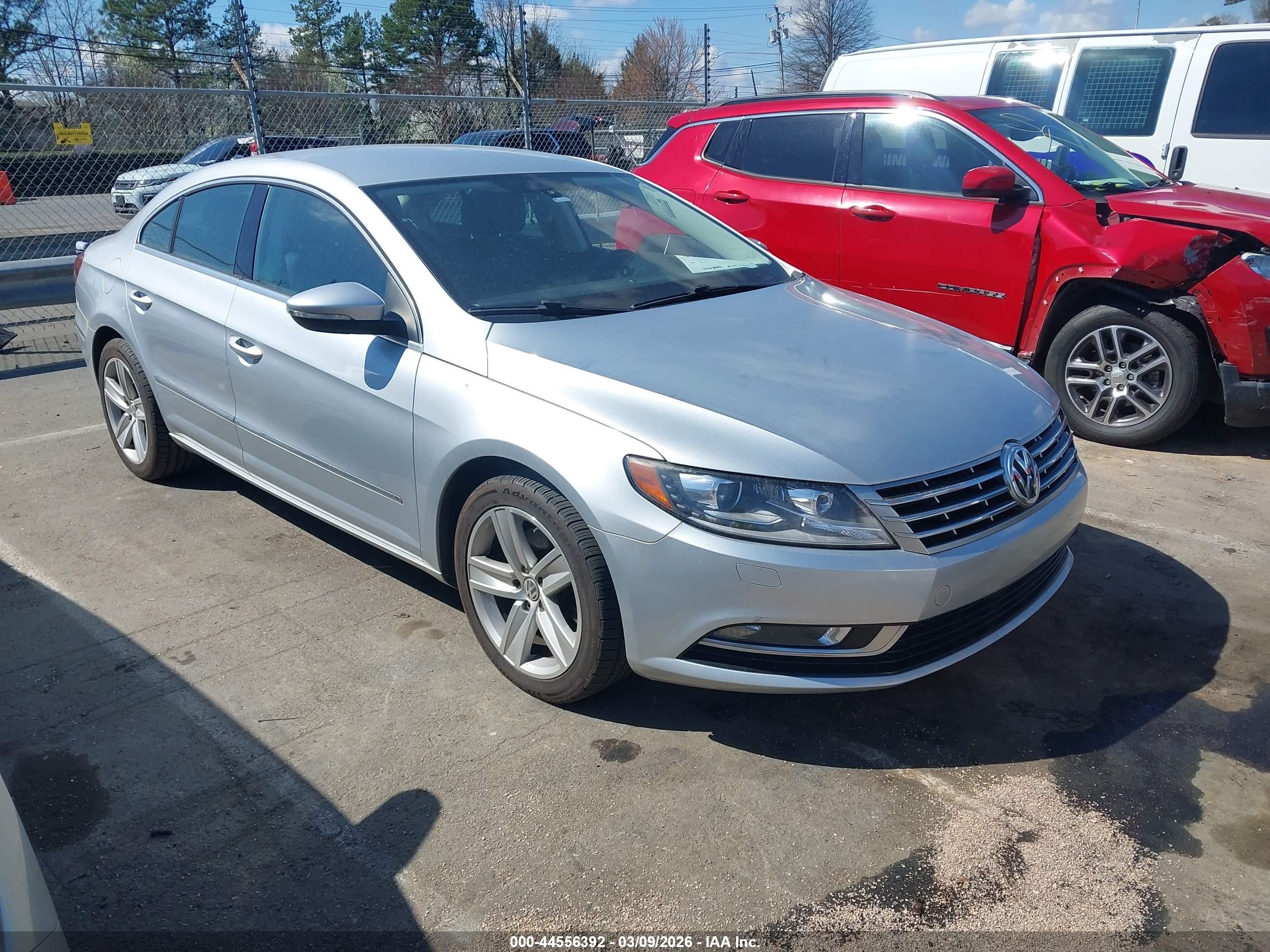 2016 Volkswagen CC Sport, VIN WVWBN7AN4GE514637 — Изъятие за долги