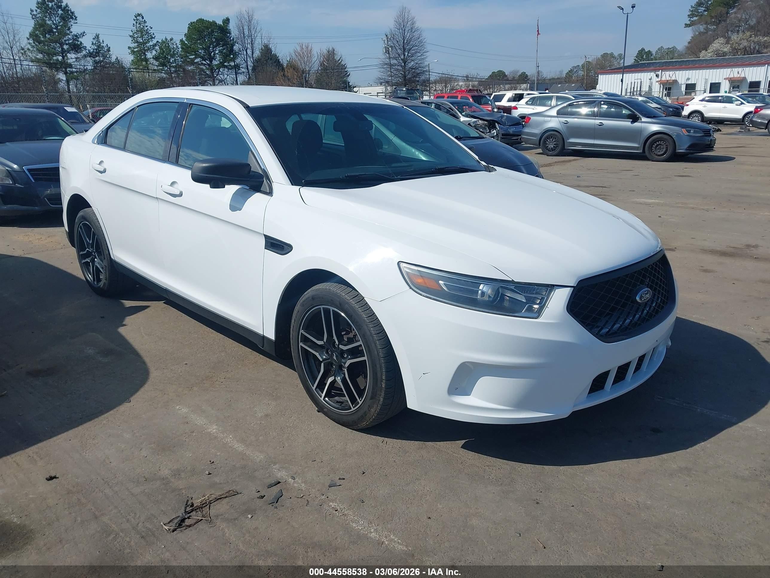 2019 Ford Police Interceptor, VIN 1FAHP2MT7KG103530 — Not stated
