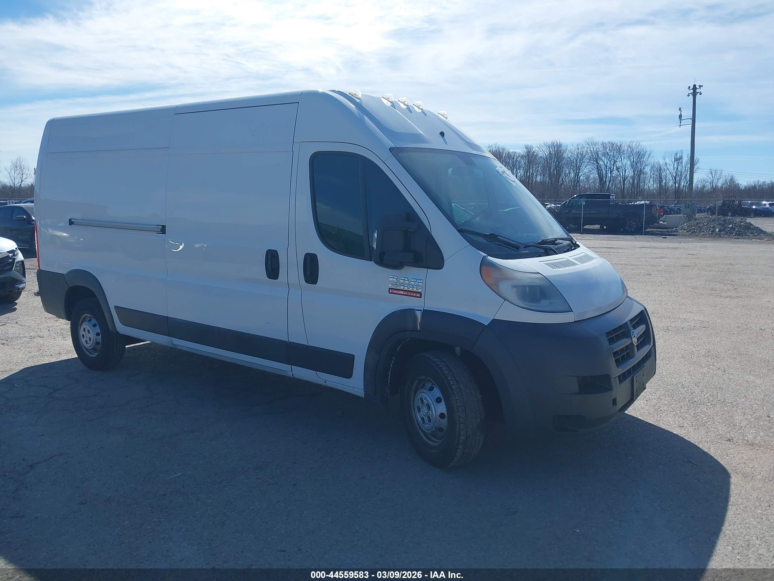 2015 Ram ProMaster Cargo, VIN 3C6TRVDG0FE500531 — Auction photo 1 of 5