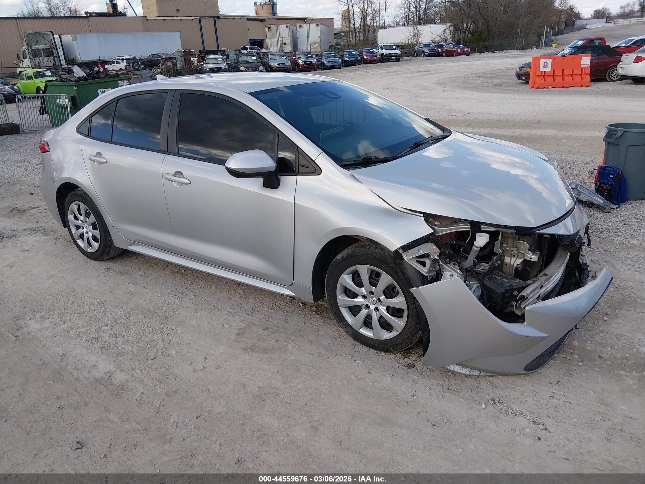 2021 Toyota Corolla LE, VIN 5YFEPMAE0MP172656 — Front end