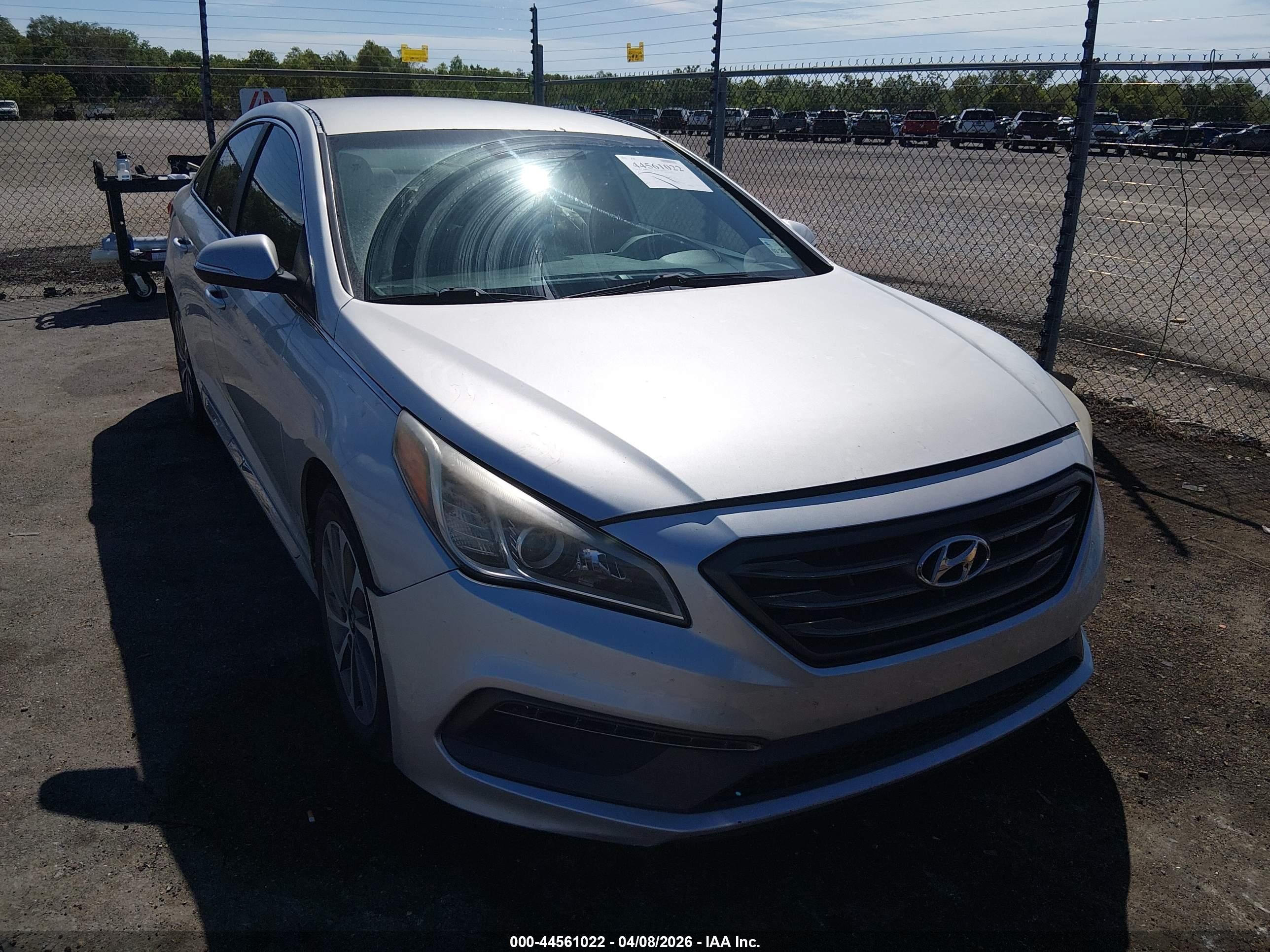 2015 Hyundai Sonata Sport, VIN 5NPE34AF8FH029975 — Not stated