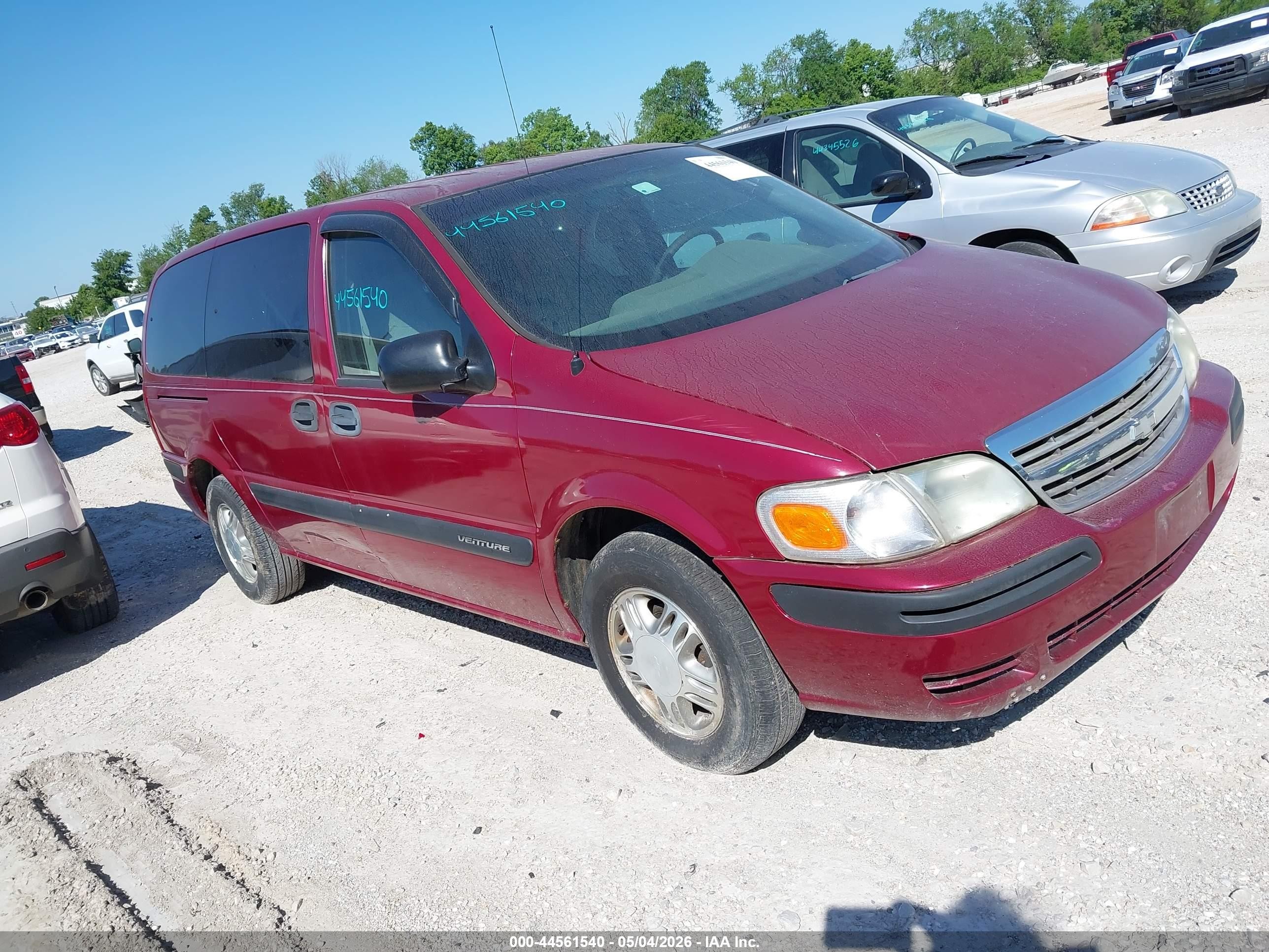 2005 Chevrolet Venture, VIN 1GNDV03E65D135971 — Side