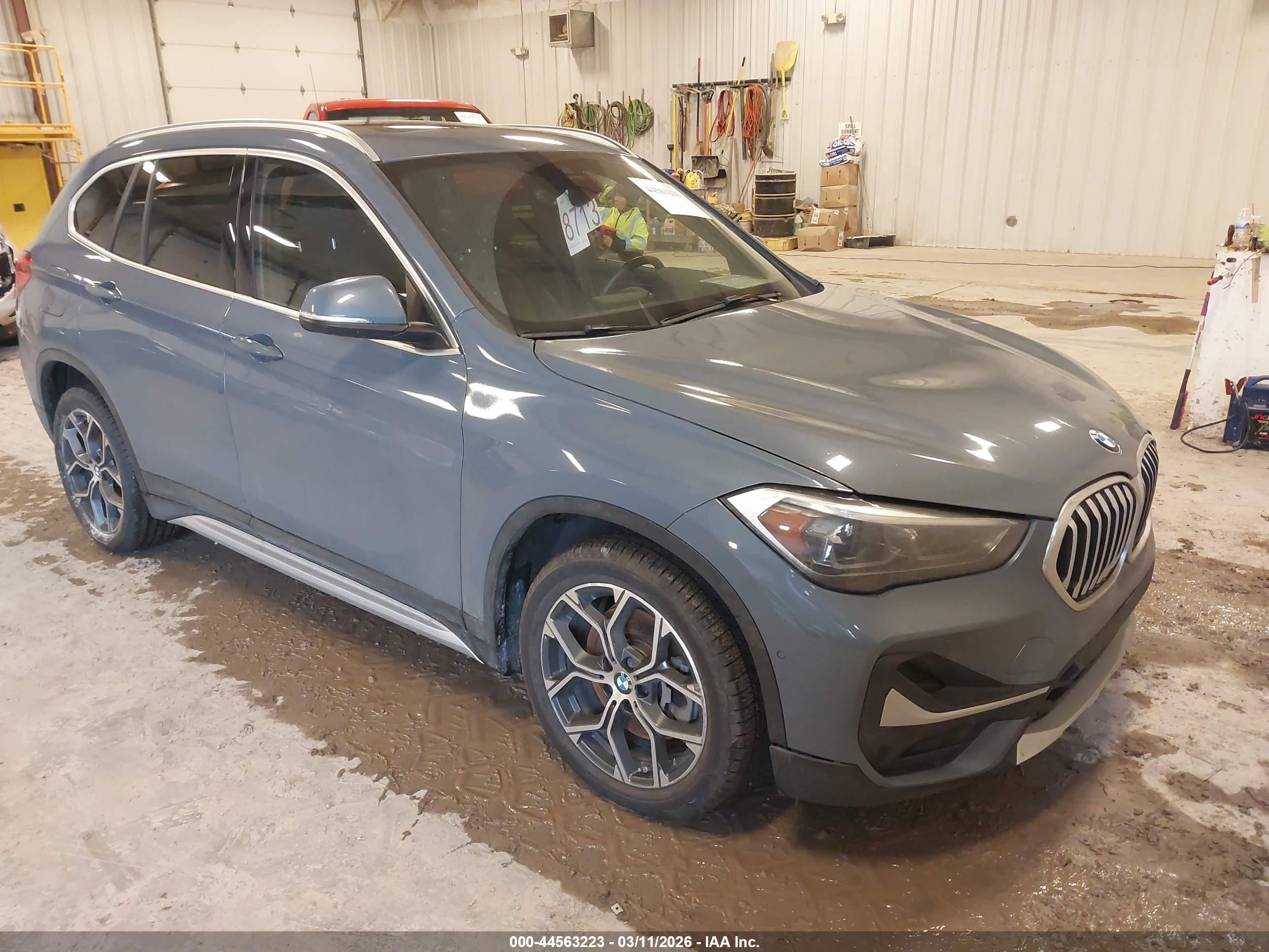 2022 BMW X1 xDrive28i, VIN WBXJG9C08N5U58043 — Side