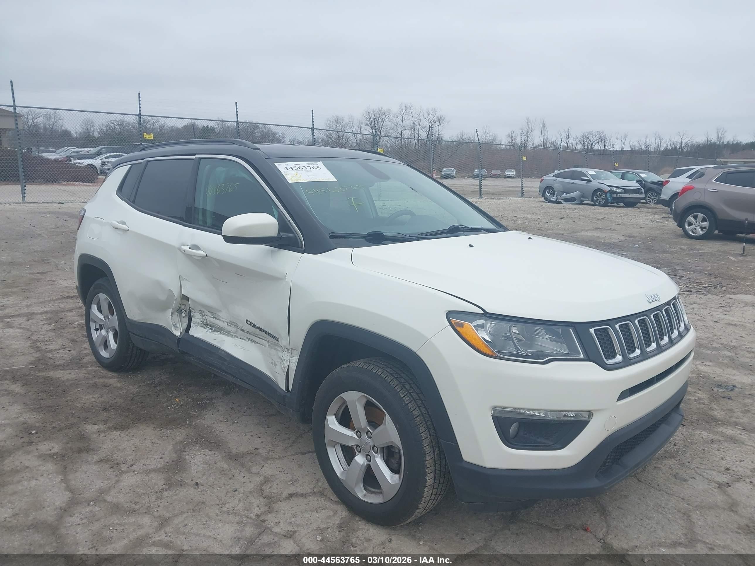 2020 Jeep Compass Latitude, VIN 3C4NJDBB0LT175199 — Side