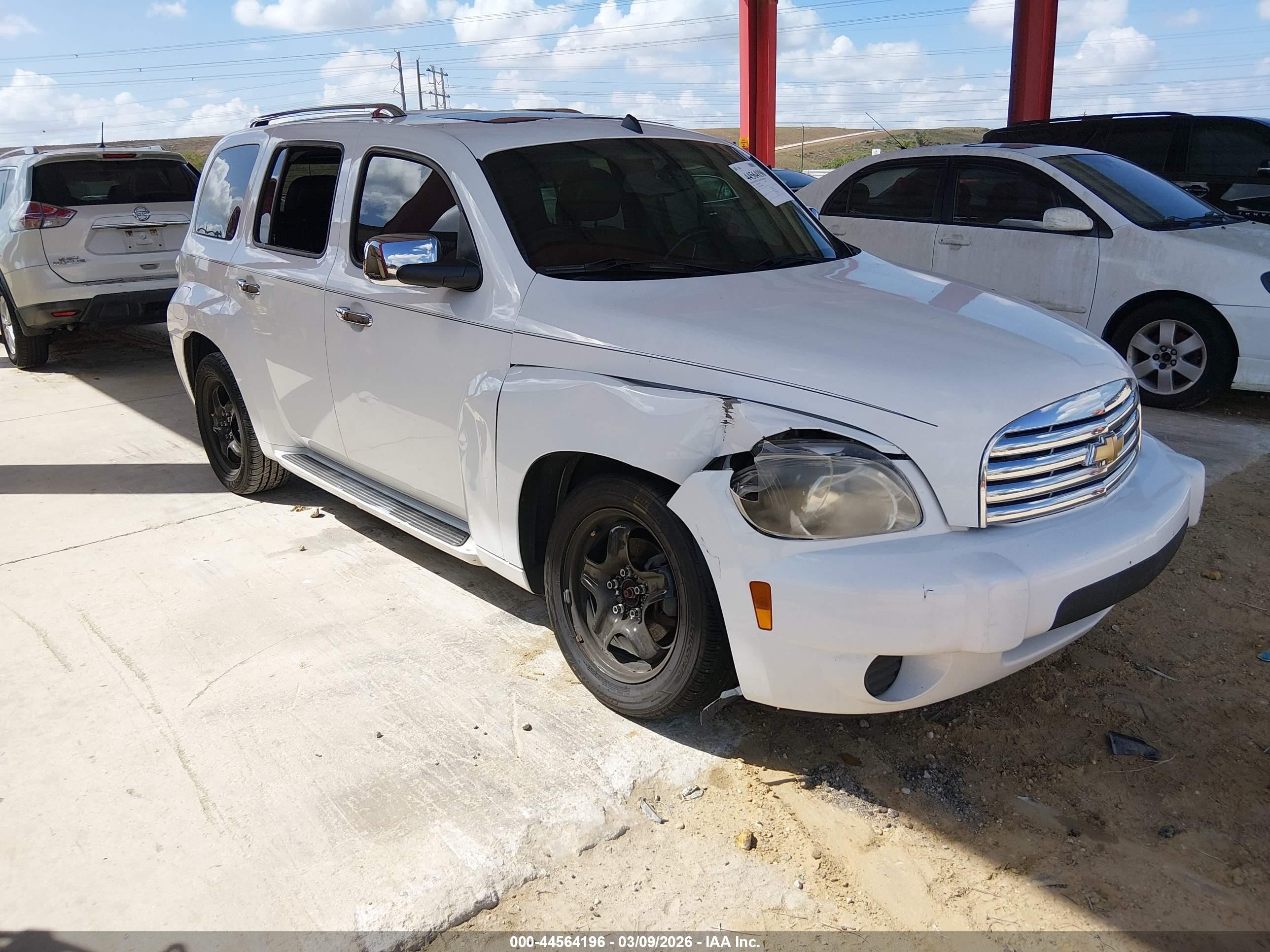 2011 Chevrolet HHR 1LT, VIN 3GNBABFW1BS526461 — Front end