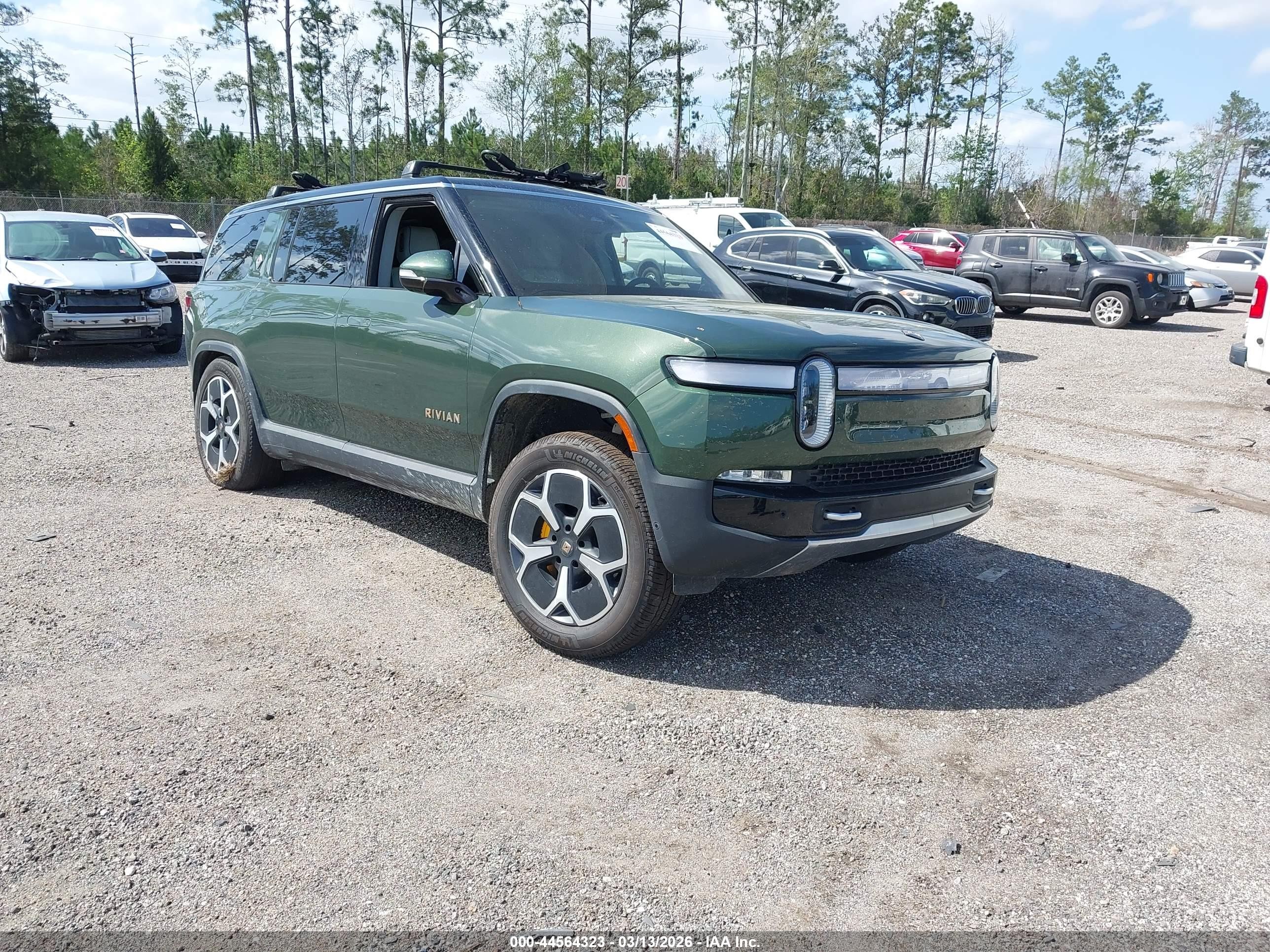 2024 Rivian R1S Adventure, VIN 7PDSGABA4RN035584 — Side