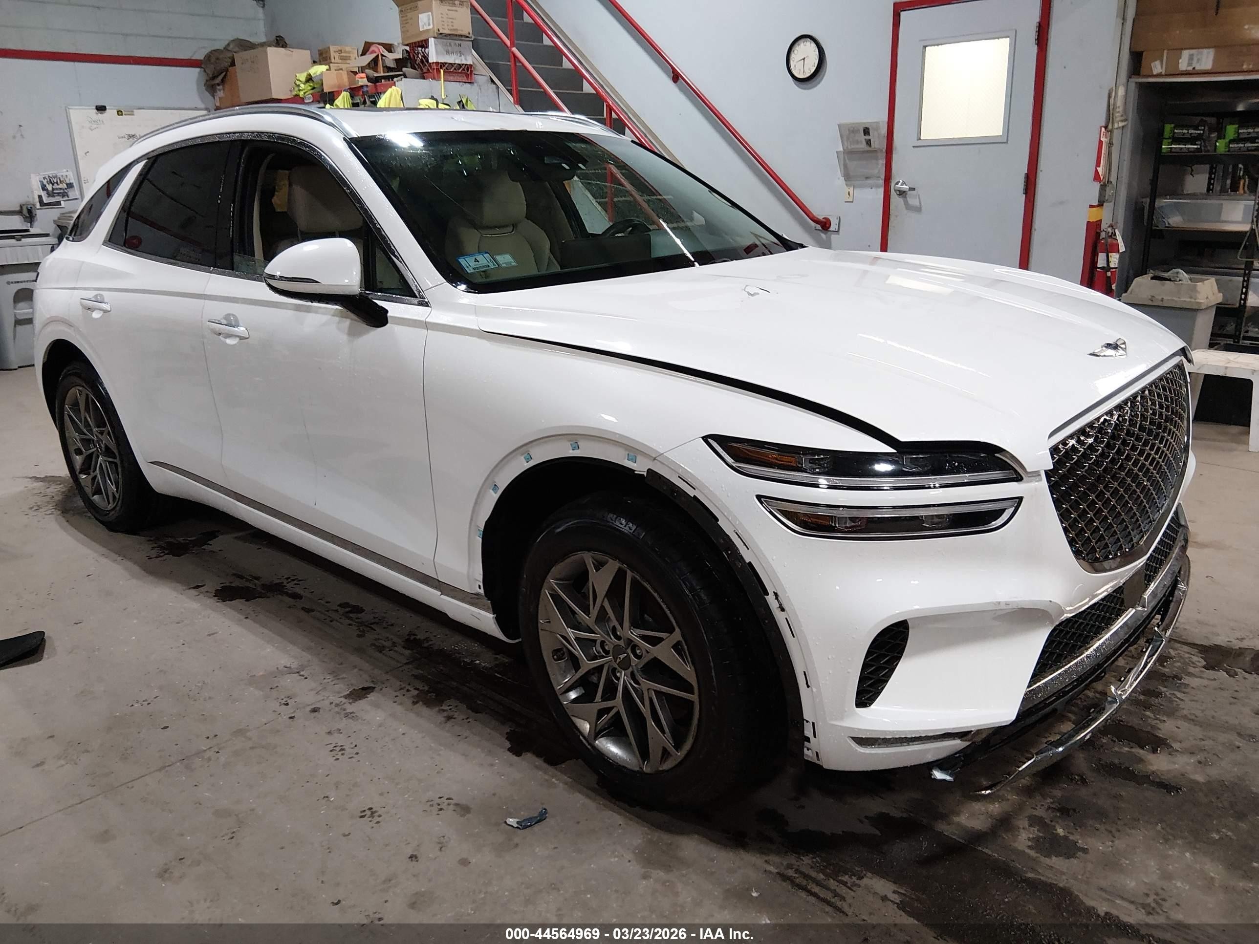 2023 Genesis GV70 2.5T, VIN KMUMADTB1PU114270 — Front end