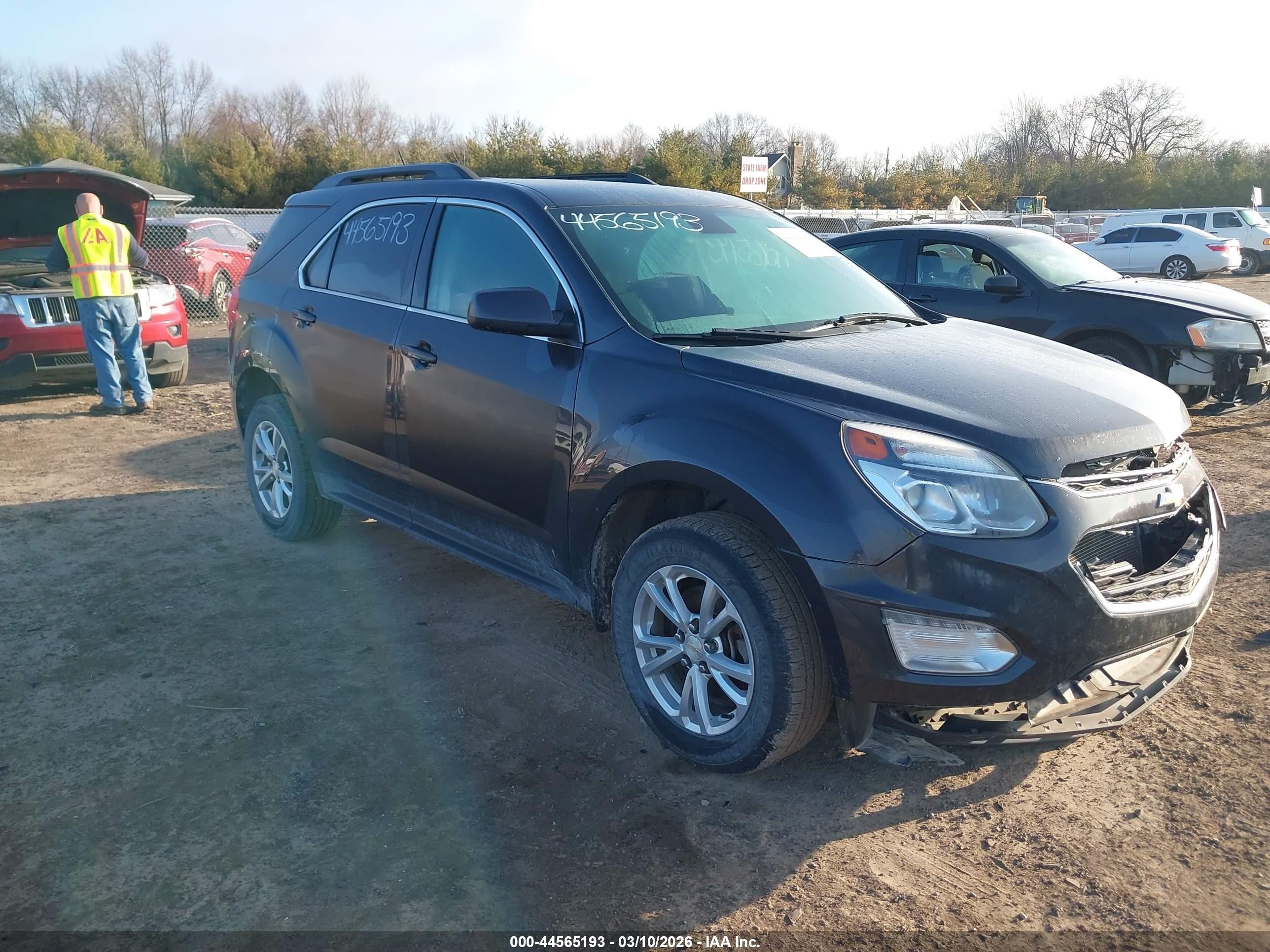 2016 Chevrolet Equinox LT, VIN 2GNALCEK0G6333315 — Front end