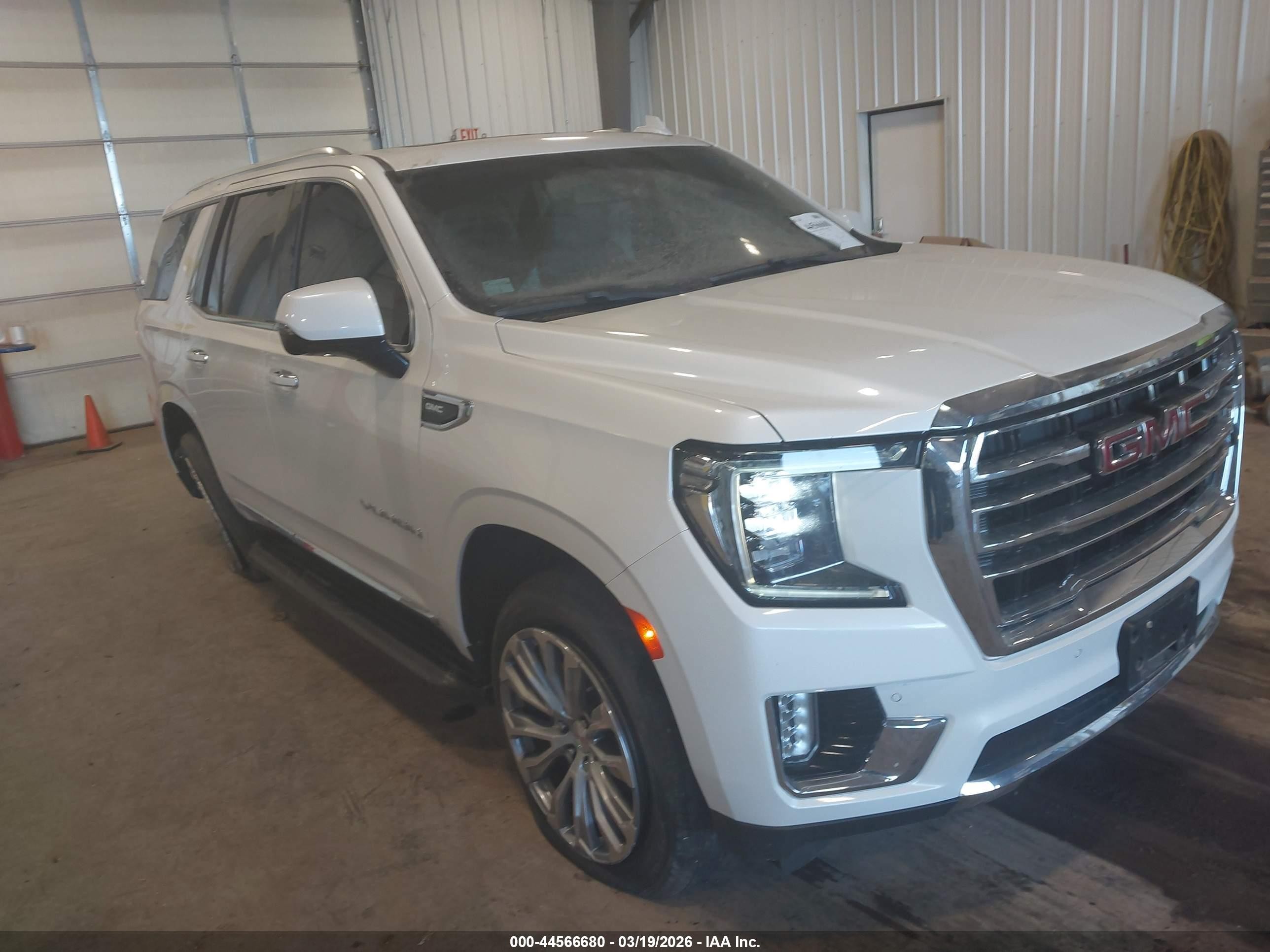 2021 GMC Yukon SLT, VIN 1GKS2BKD7MR261629 — Side