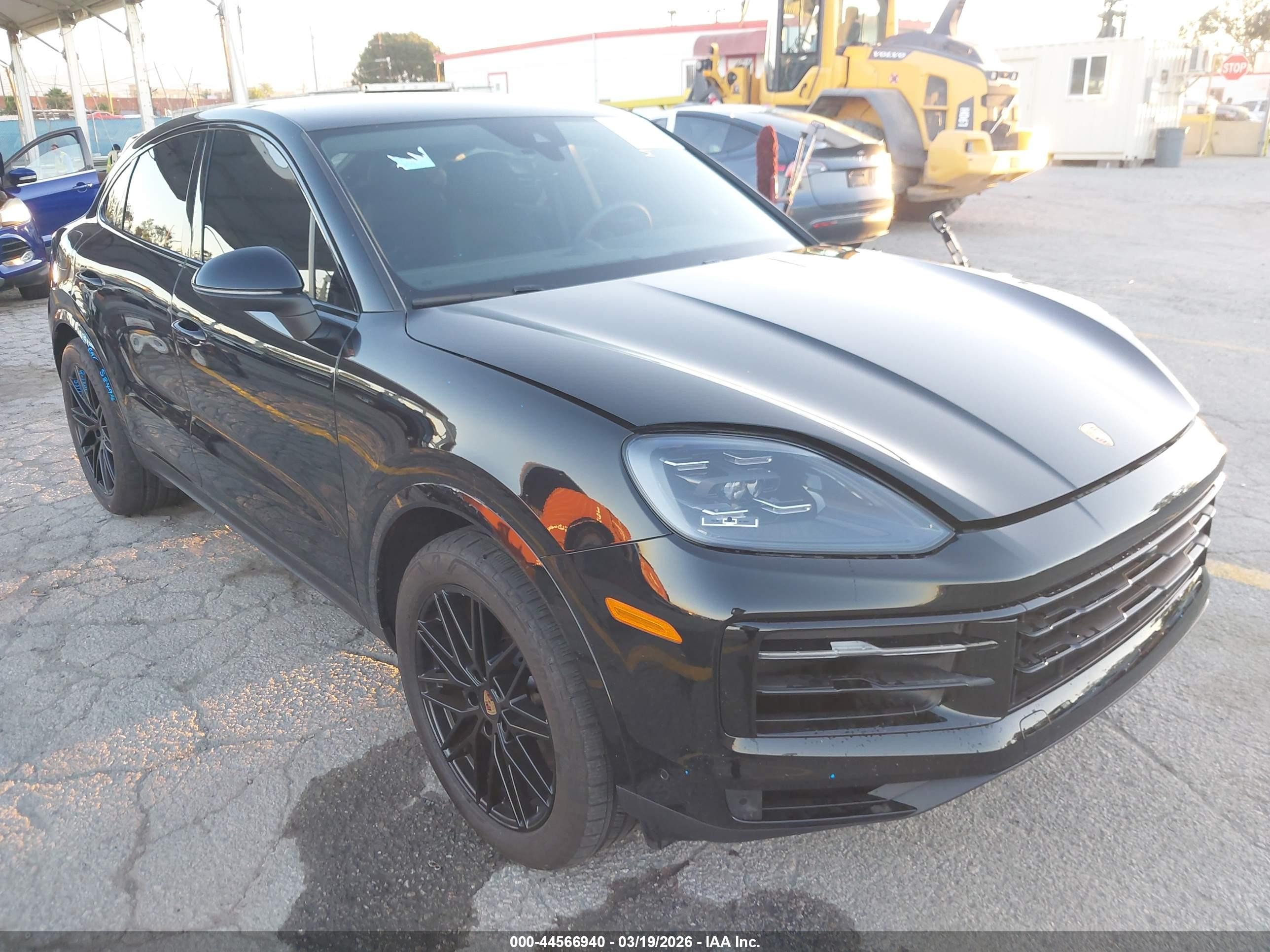 2026 Porsche Cayenne, VIN WP1BA2AY6TDA35210 — Rear end