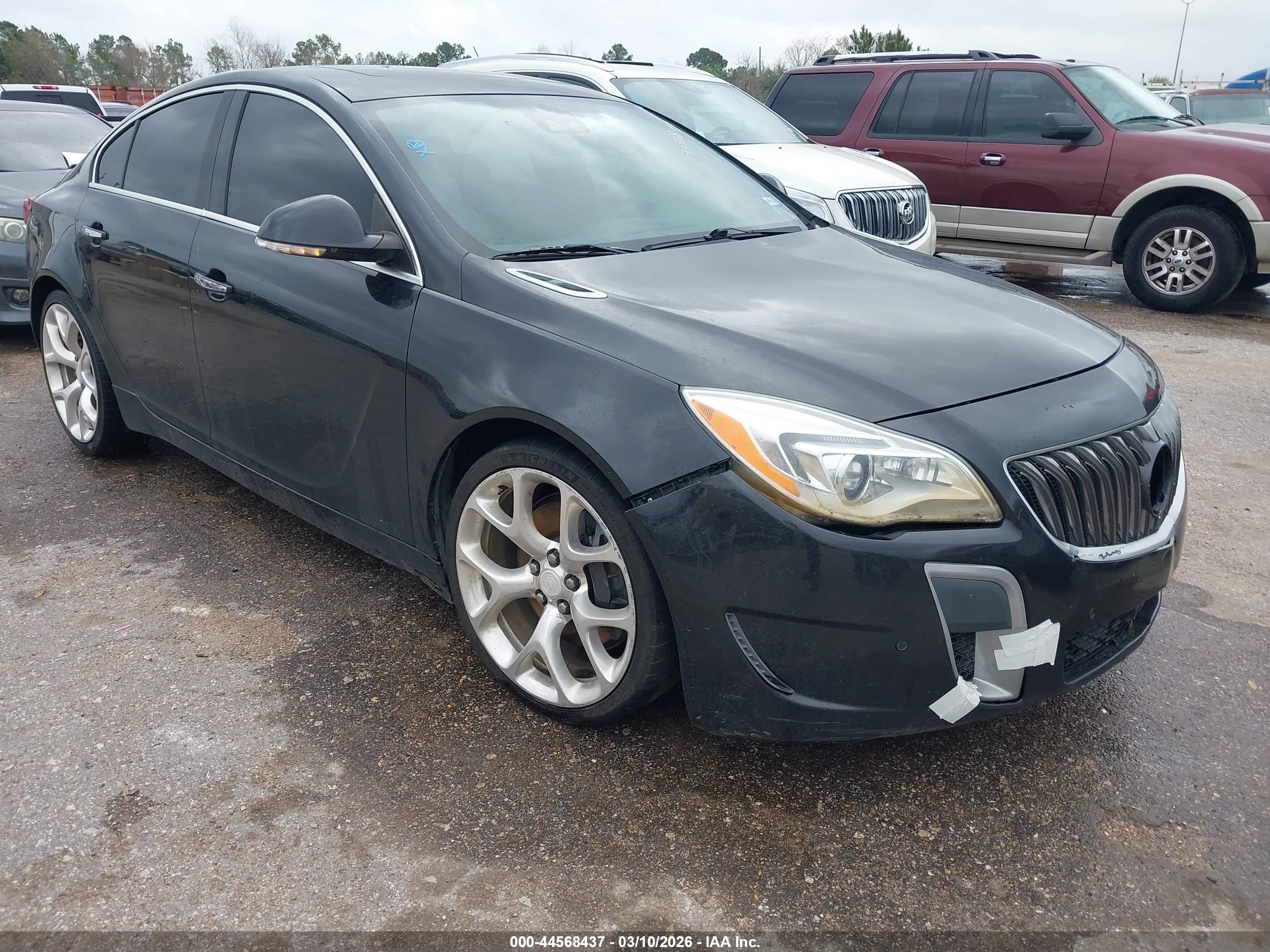 2014 Buick Regal GS, VIN 2G4GT5GX5E9248288 — Front end