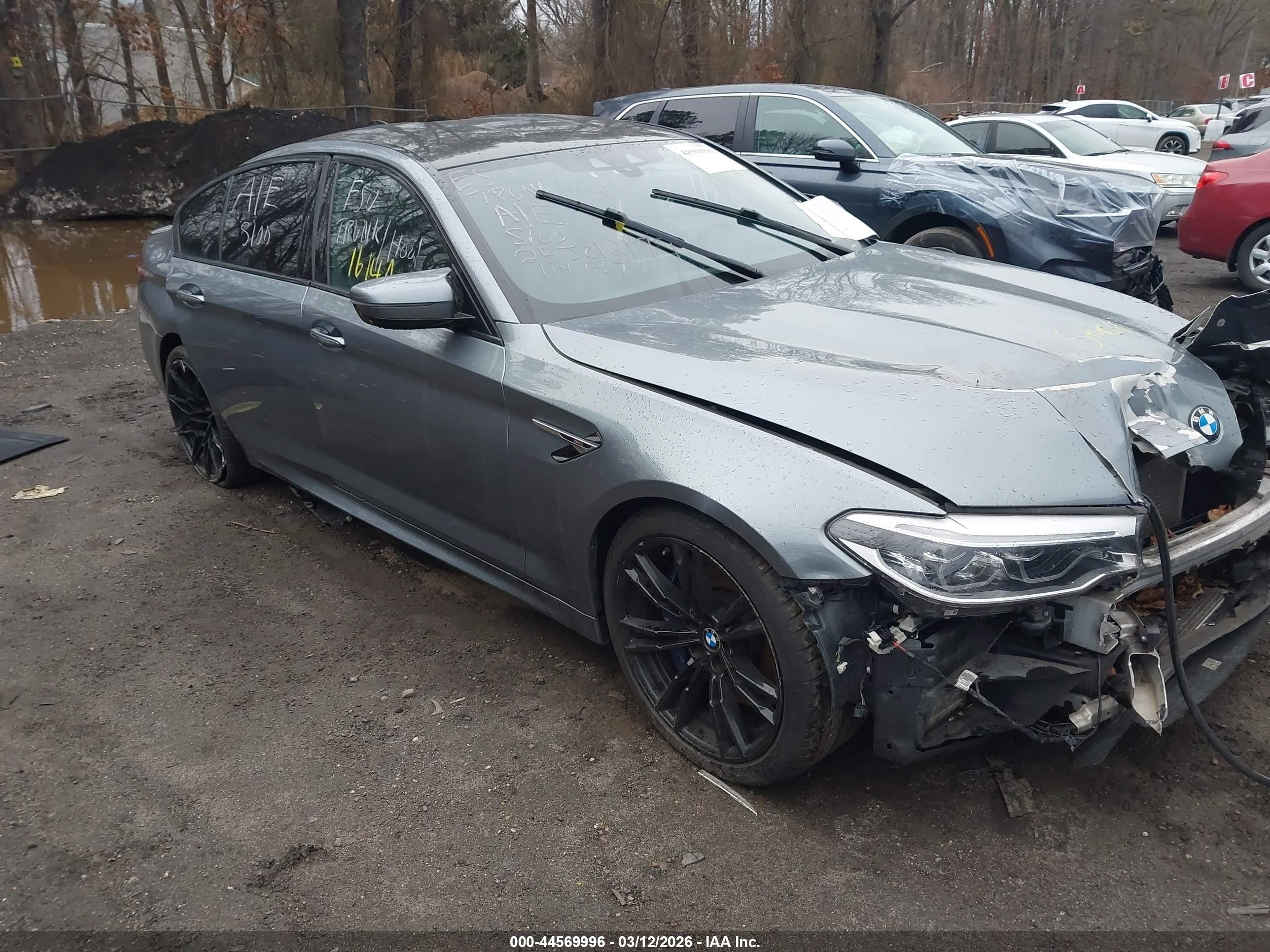 2018 BMW M5, VIN WBSJF0C51JB282593 — Front end