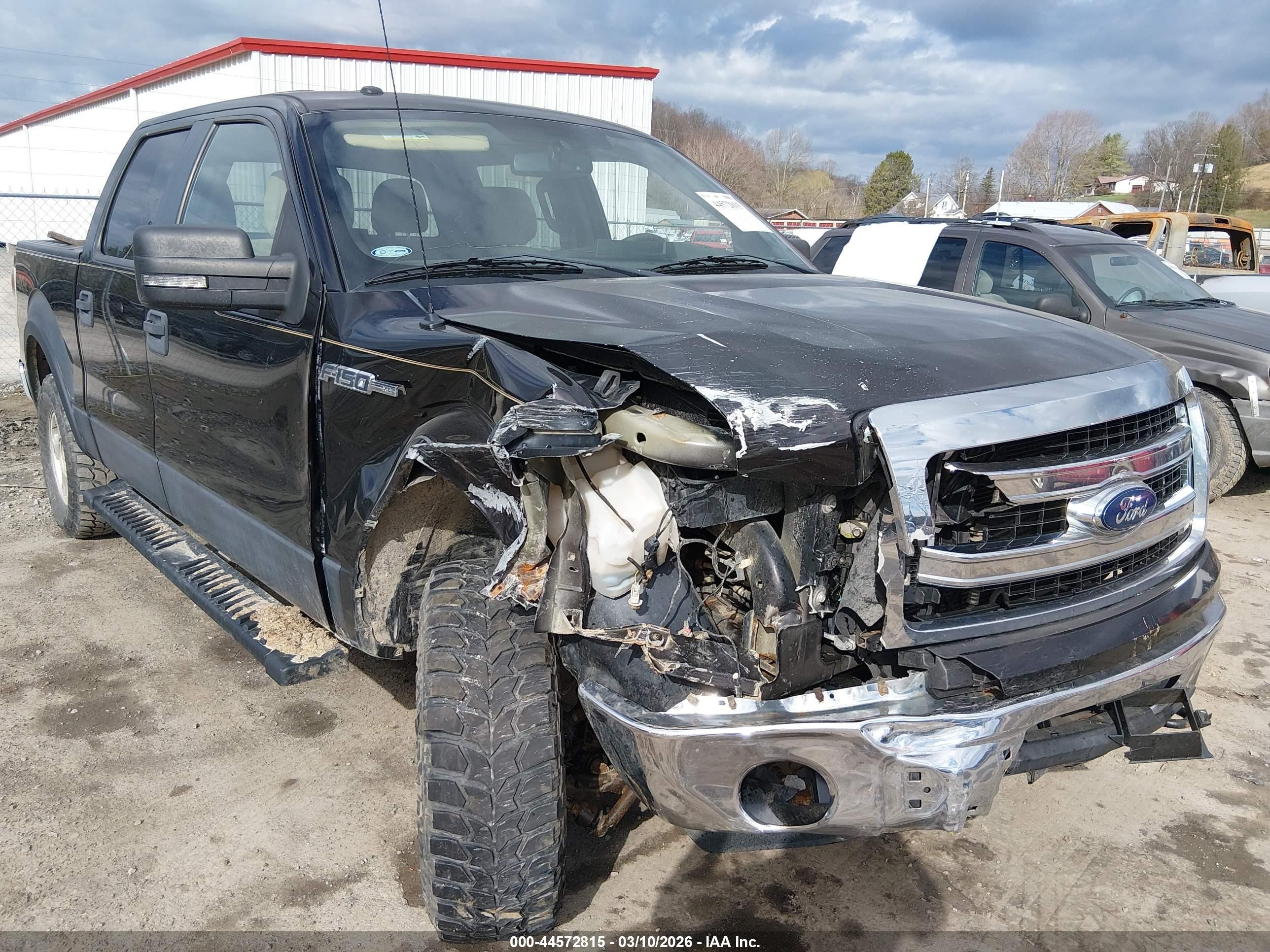 2014 Ford F-150 XL, VIN 1FTFW1EF6EKF03359 — Front end