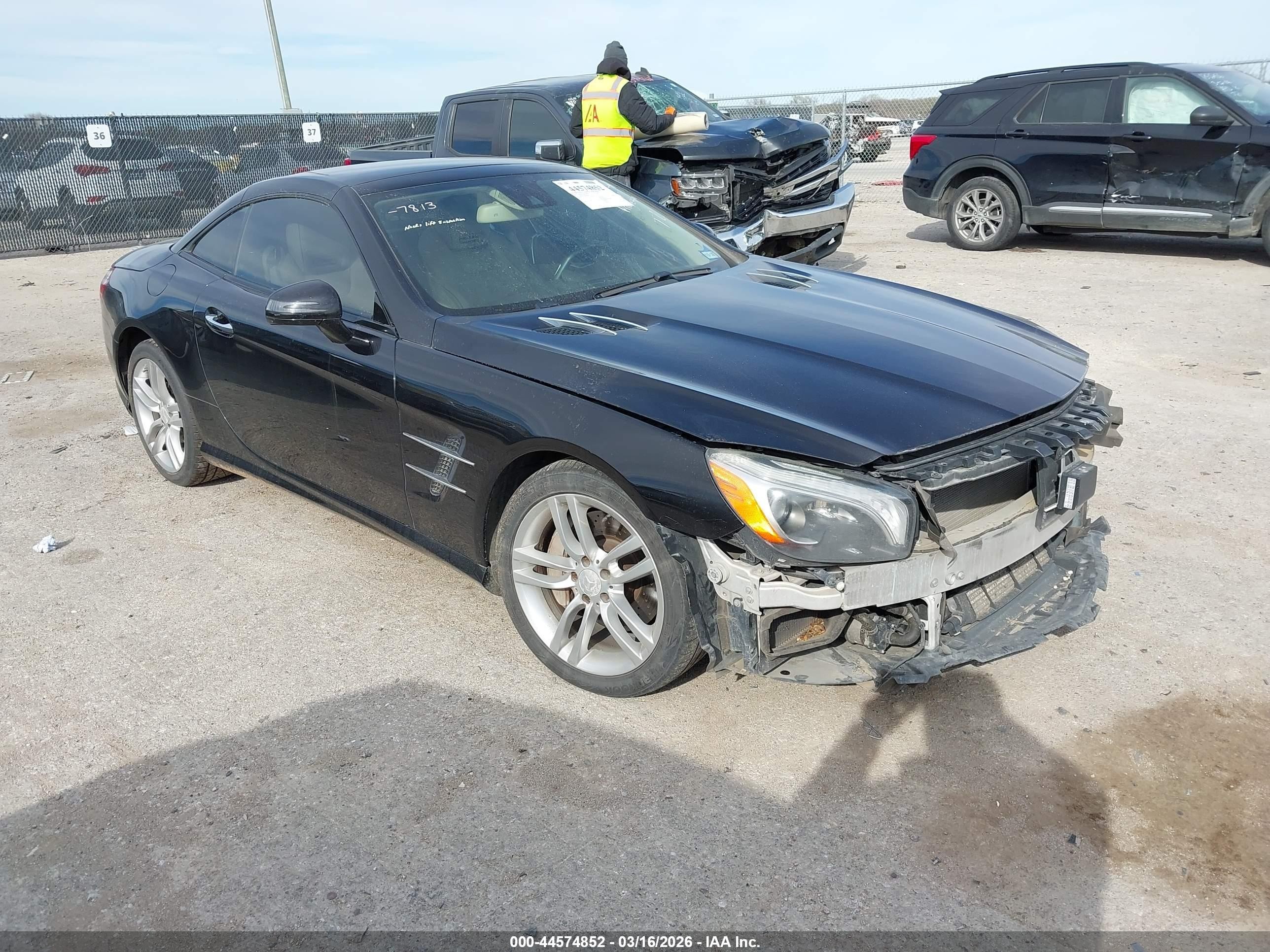 2013 Mercedes-Benz SL 550, VIN WDDJK7DA0DF010109 — Front end