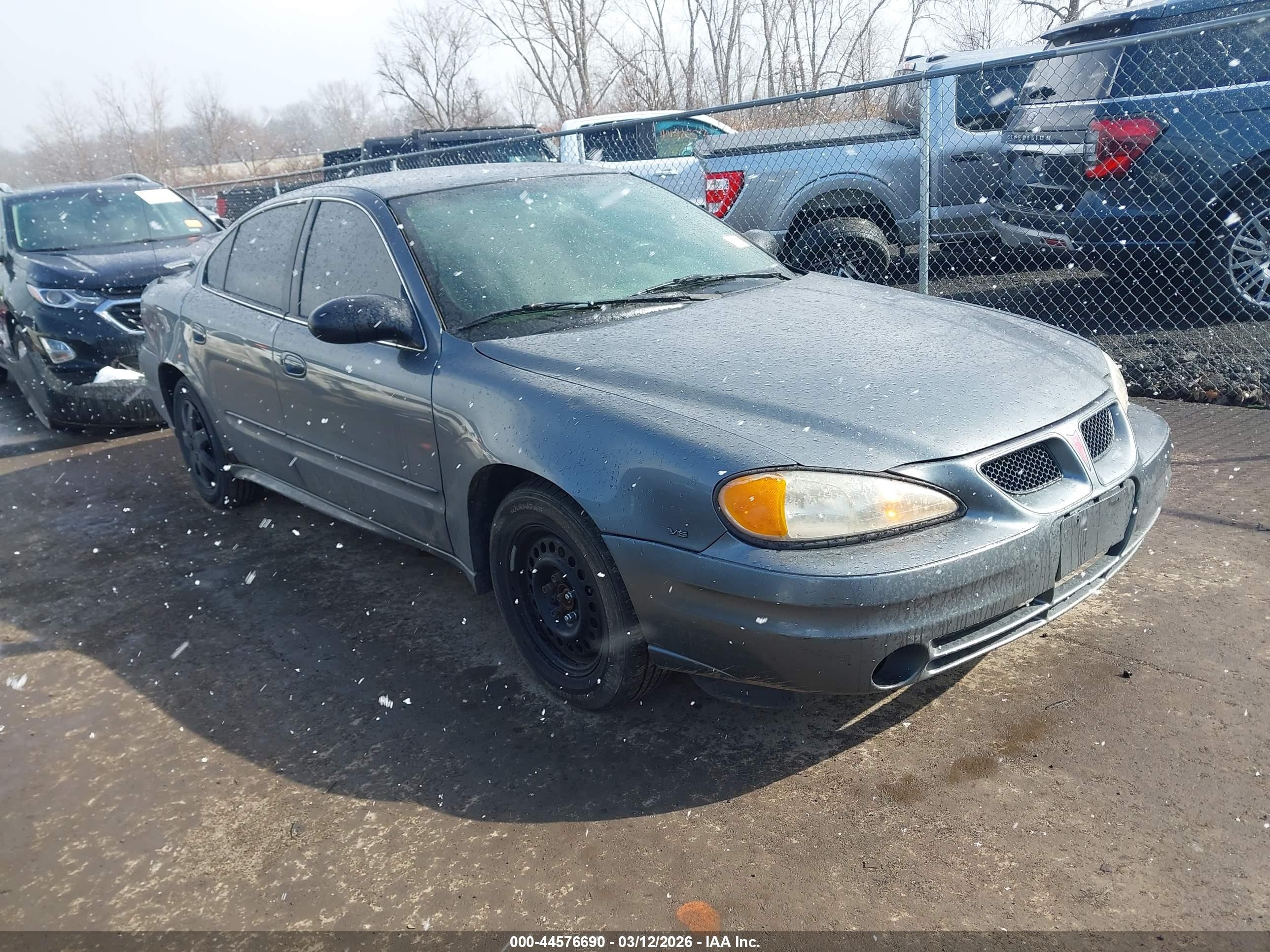2005 Pontiac Grand Am SE, VIN 1G2NE52E45M232621 — Undercarriage