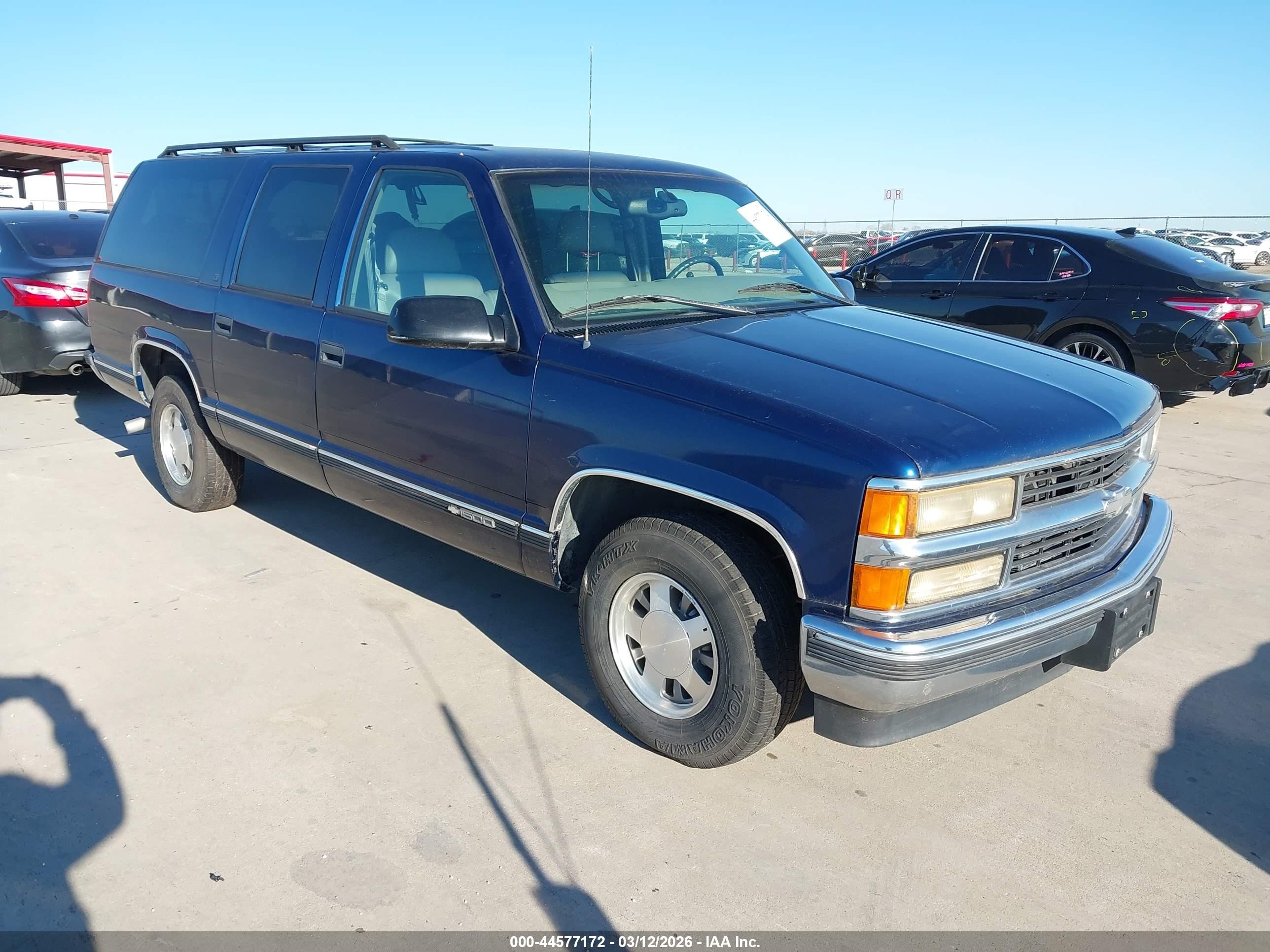 1997 Chevrolet Suburban, VIN 3GNEC16R9VG148439 — Electrical