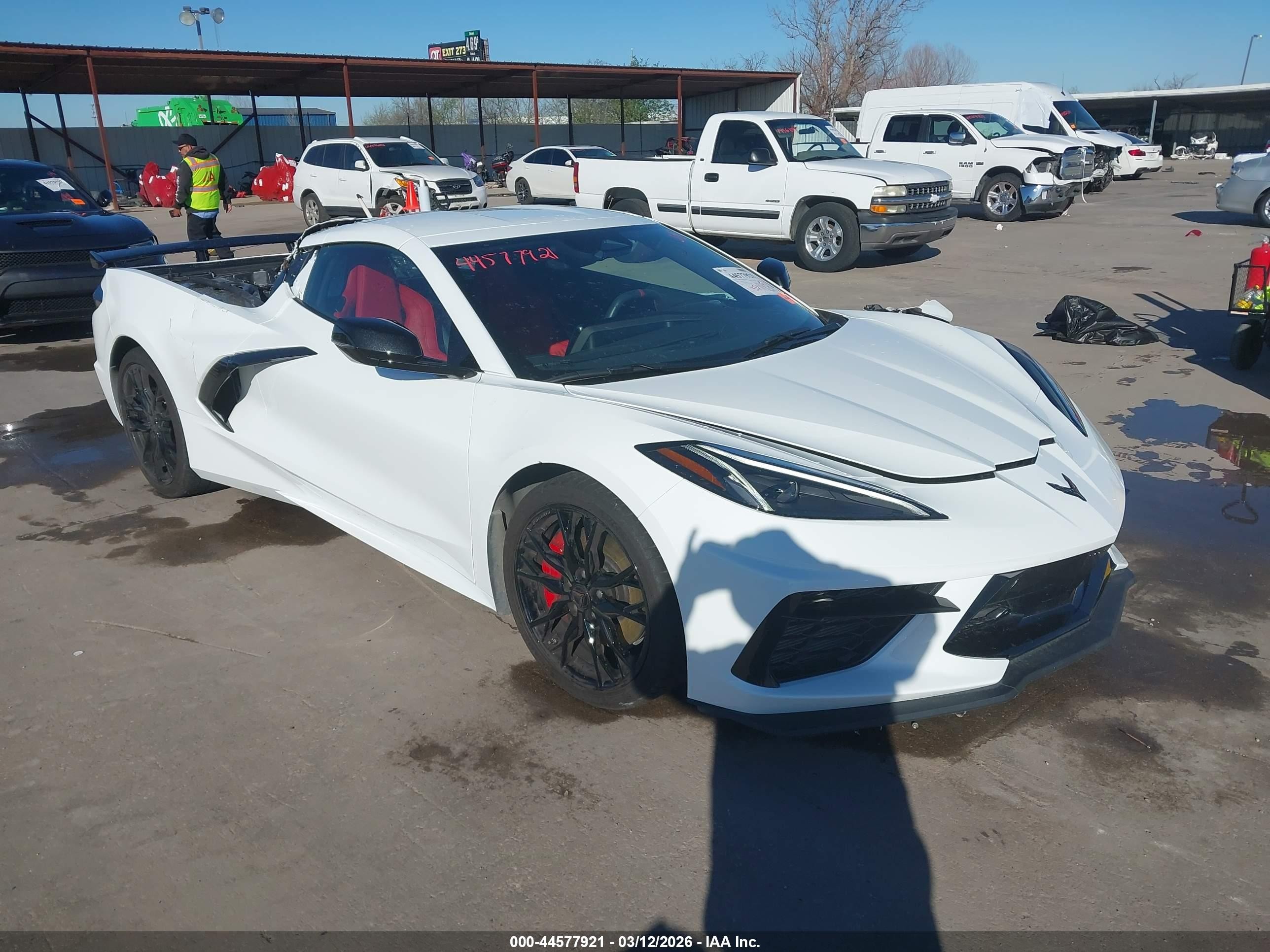2026 Chevrolet Corvette 1LT, VIN 1G1YA2D42T5104661 — Roof