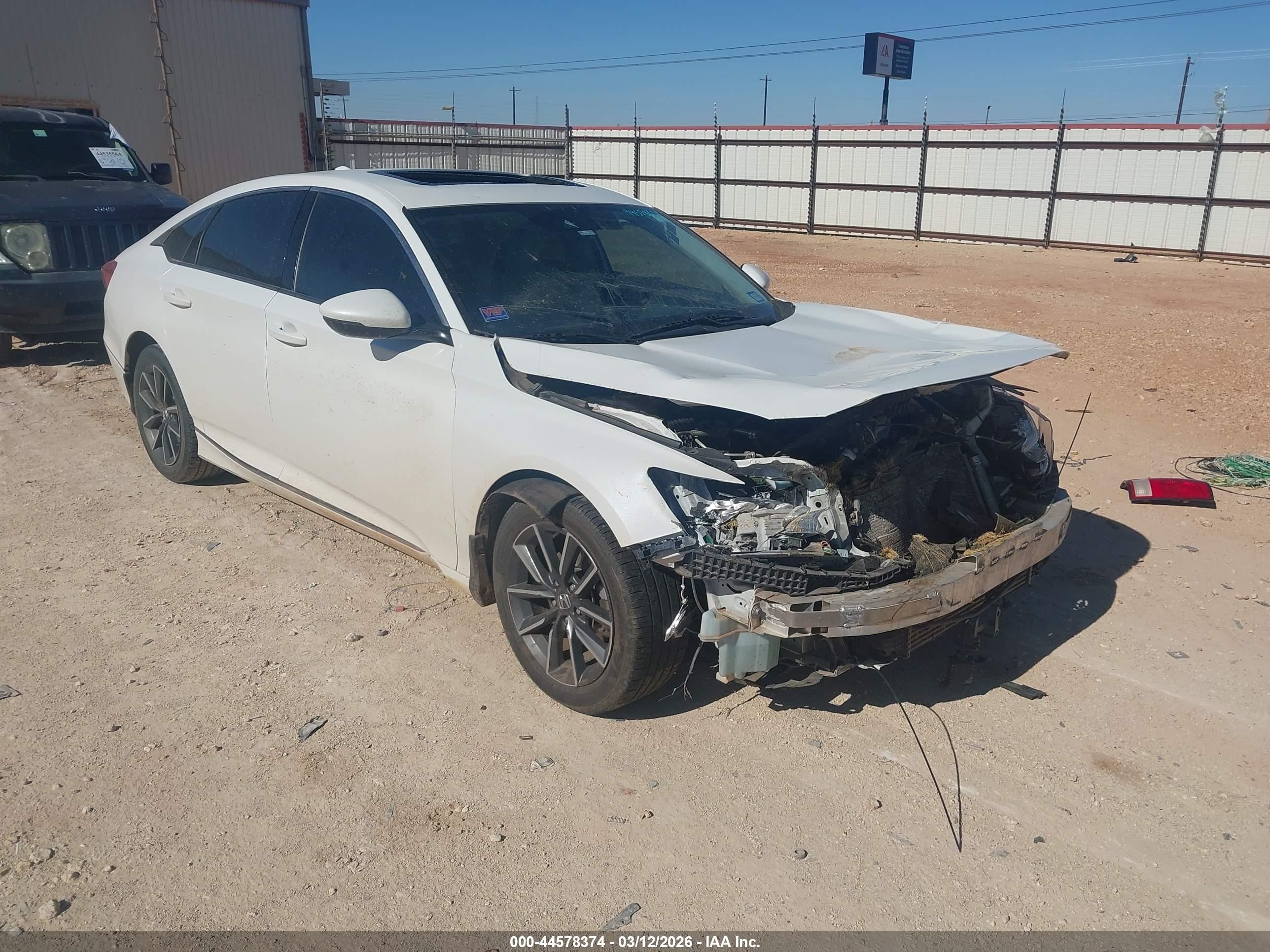 2022 Honda Accord EX-L, VIN 1HGCV1F53NA033293 — Front end