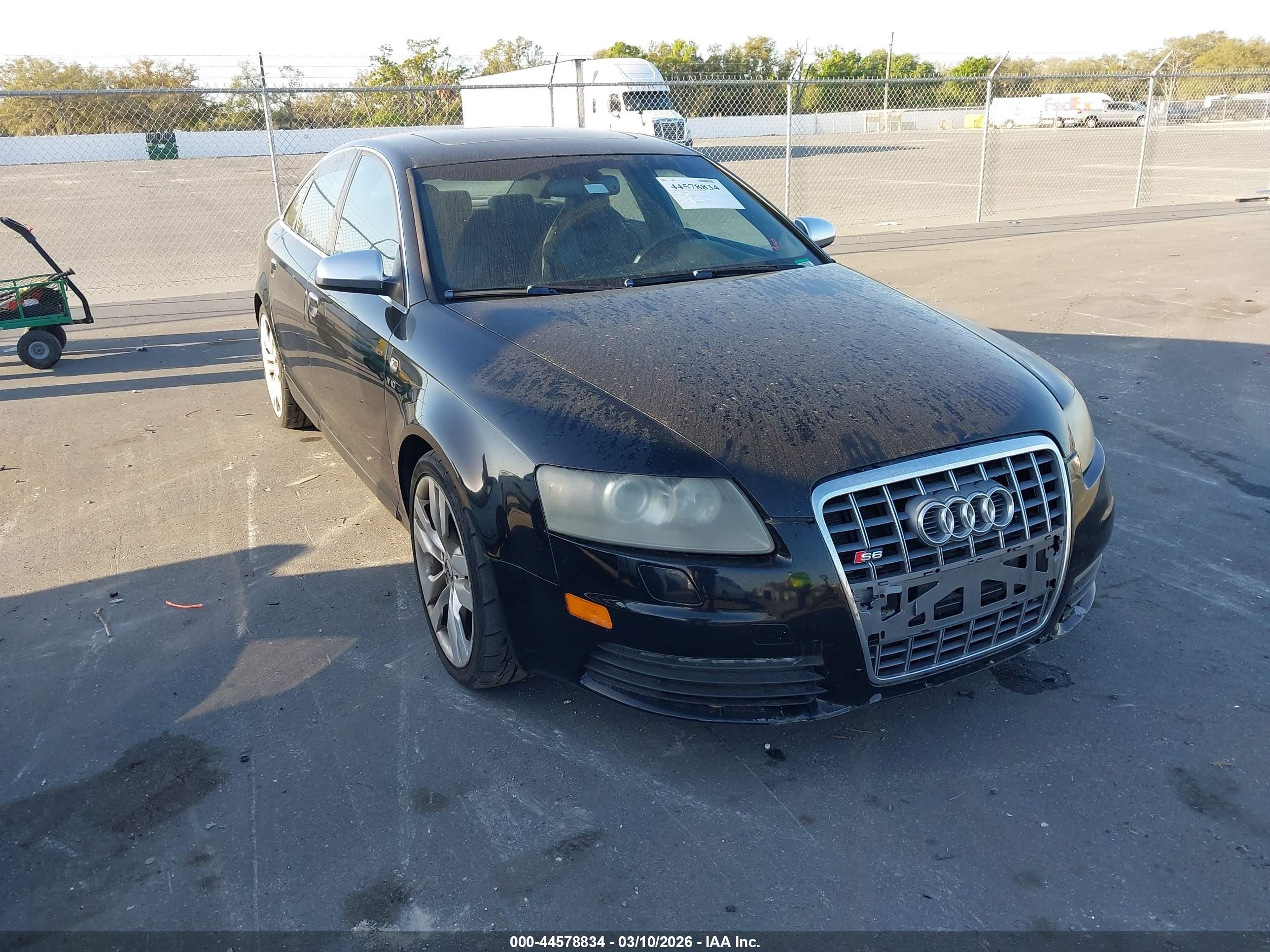 2007 Audi S6, VIN WAUGN74F37N101308 — Перед