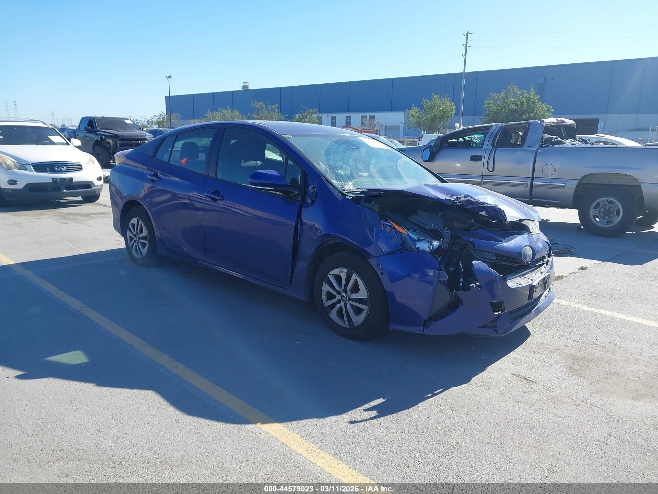 2018 Toyota Prius Two, VIN JTDKBRFU5J3587233 — Front end