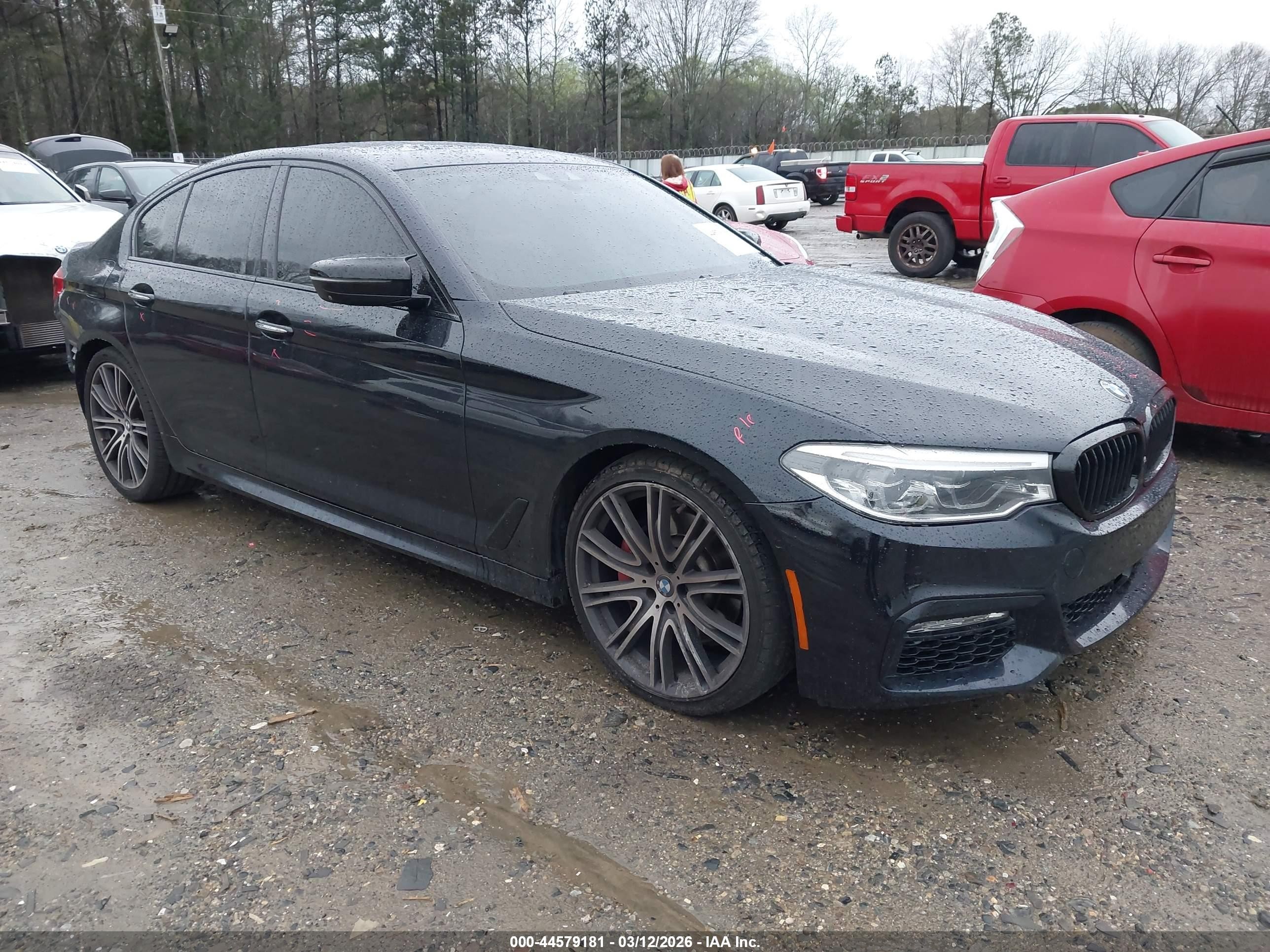 2018 BMW 5 Series 540i, VIN WBAJE5C5XJWA96356 — Rear end