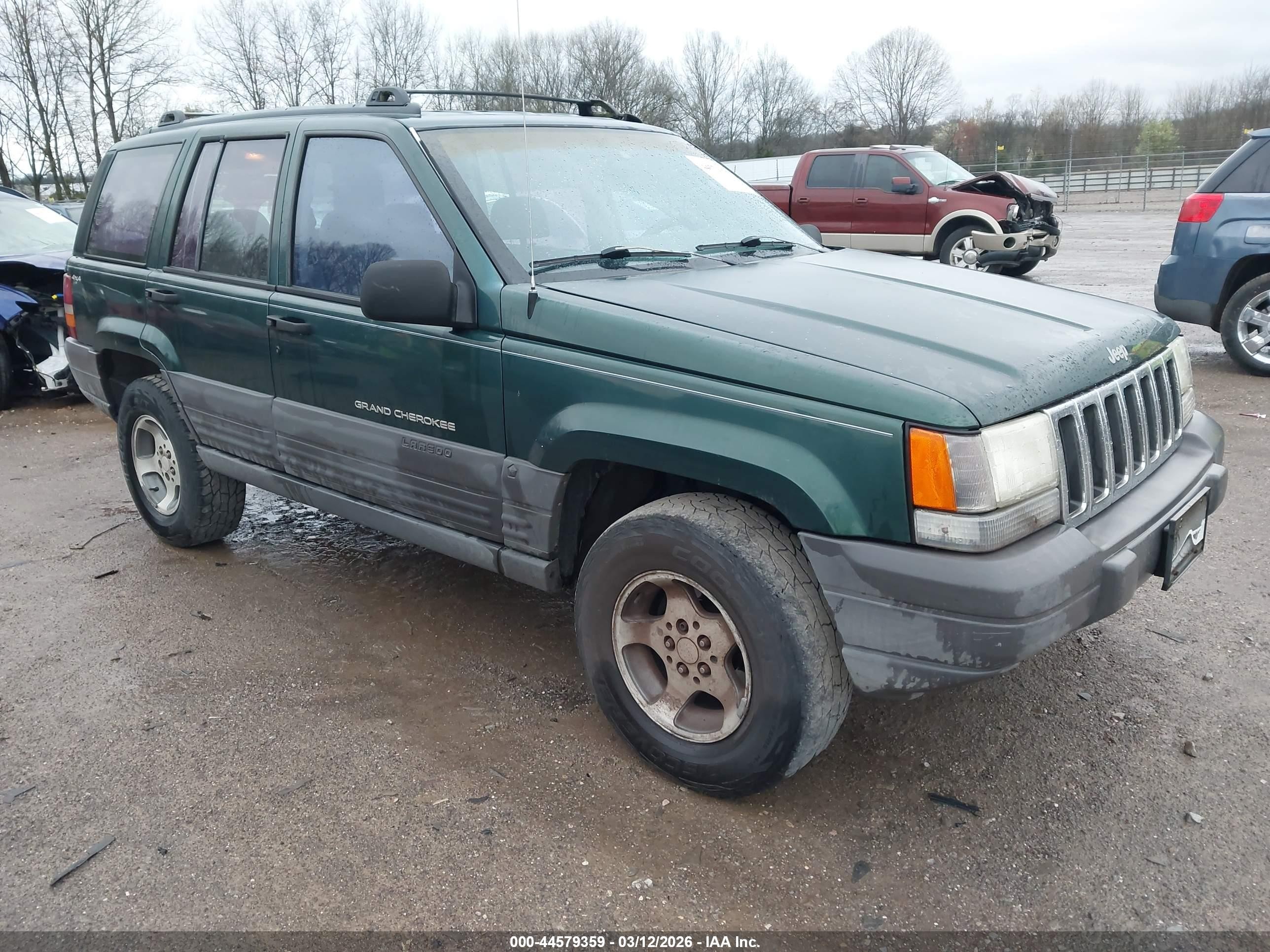 1996 Jeep Grand Cherokee Laredo, VIN 1J4GZ58S9TC162407 — Normal wear