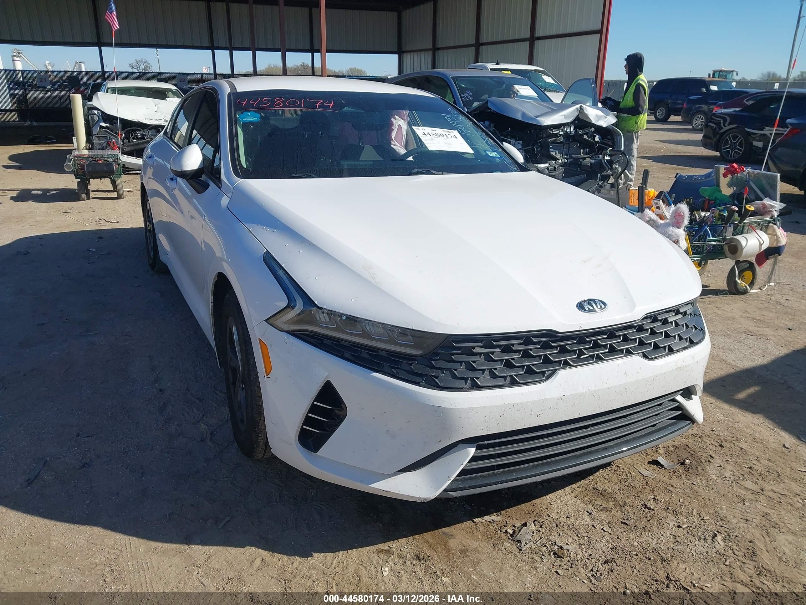 2021 Kia K5 LXS, VIN 5XXG14J29MG082270 — Side