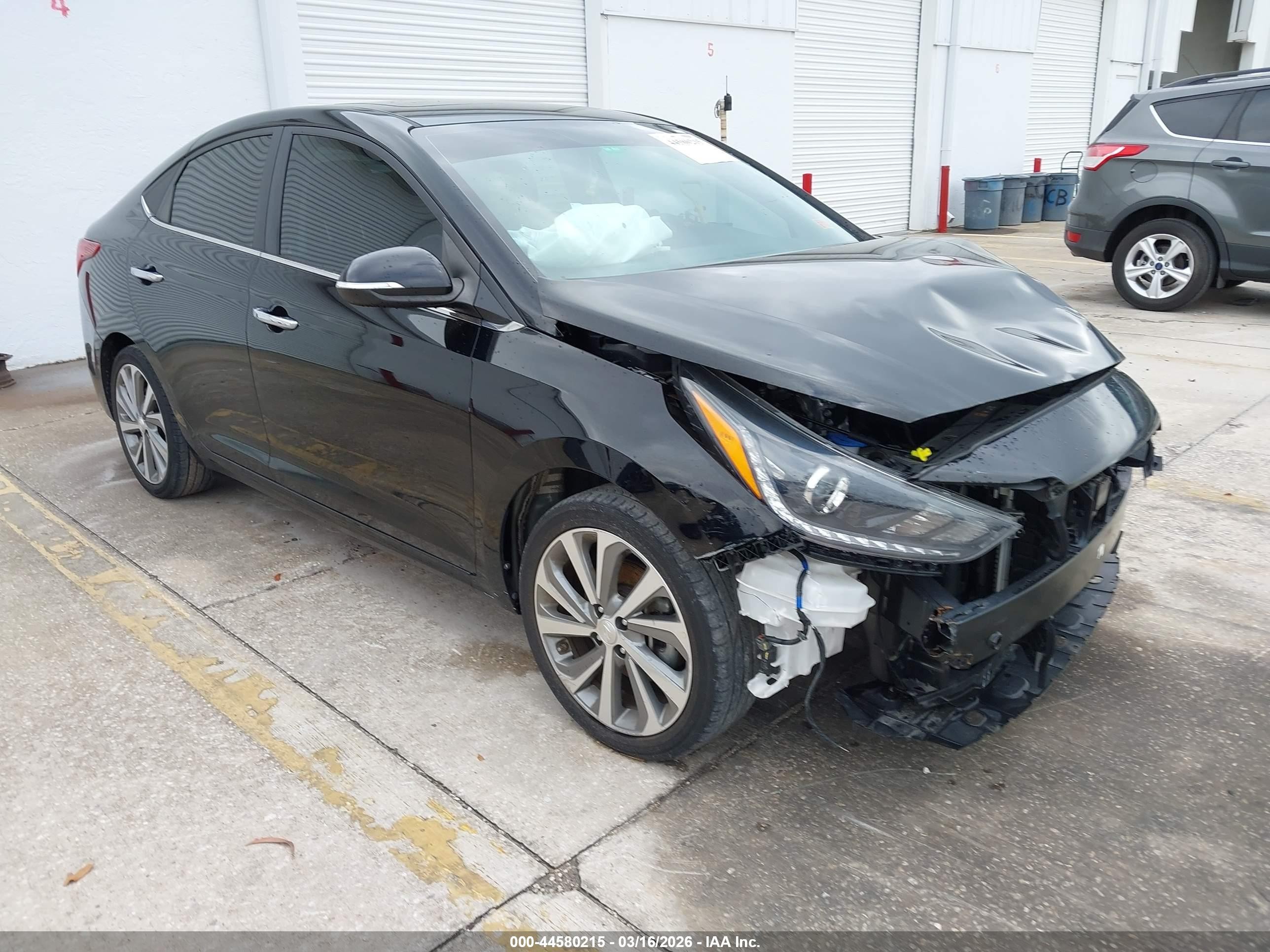 2022 Hyundai Accent Limited, VIN 3KPC34A66NE189010 — Front end