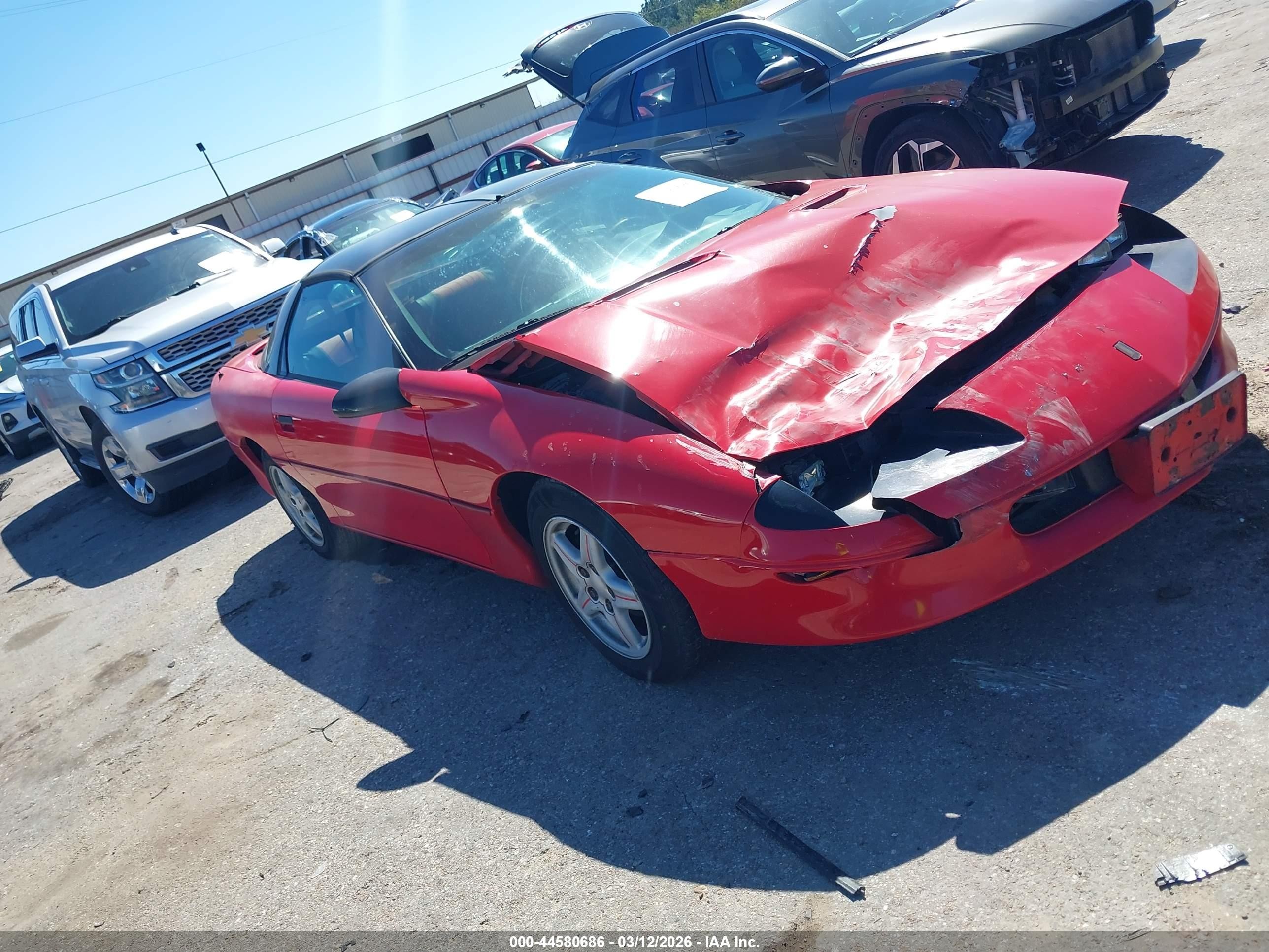 1997 Chevrolet Camaro, VIN 2G1FP22K4V2126781 — Front end