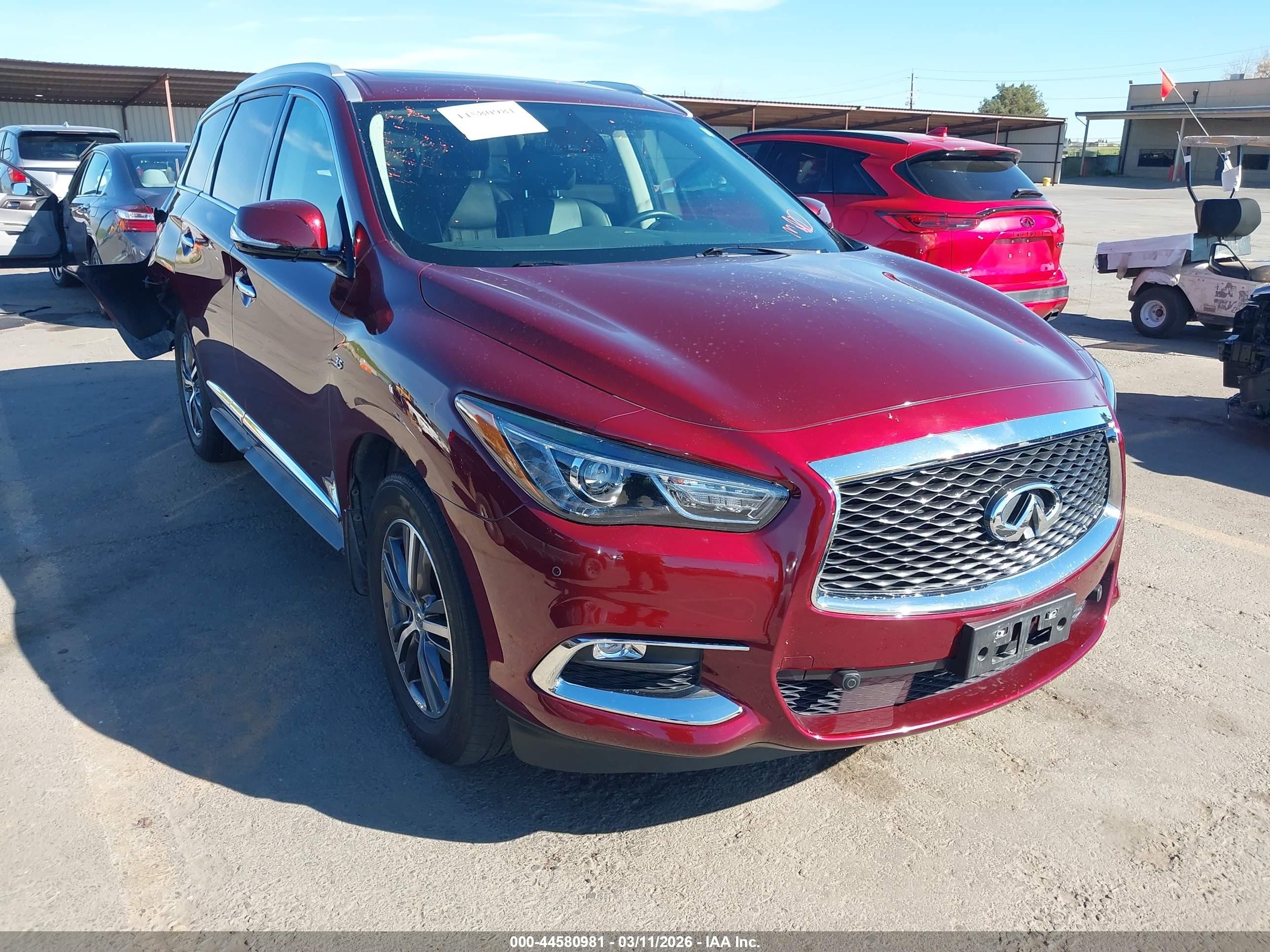 2019 Infiniti QX60 Luxe, VIN 5N1DL0MM1KC558989 — Фото с аукциона
