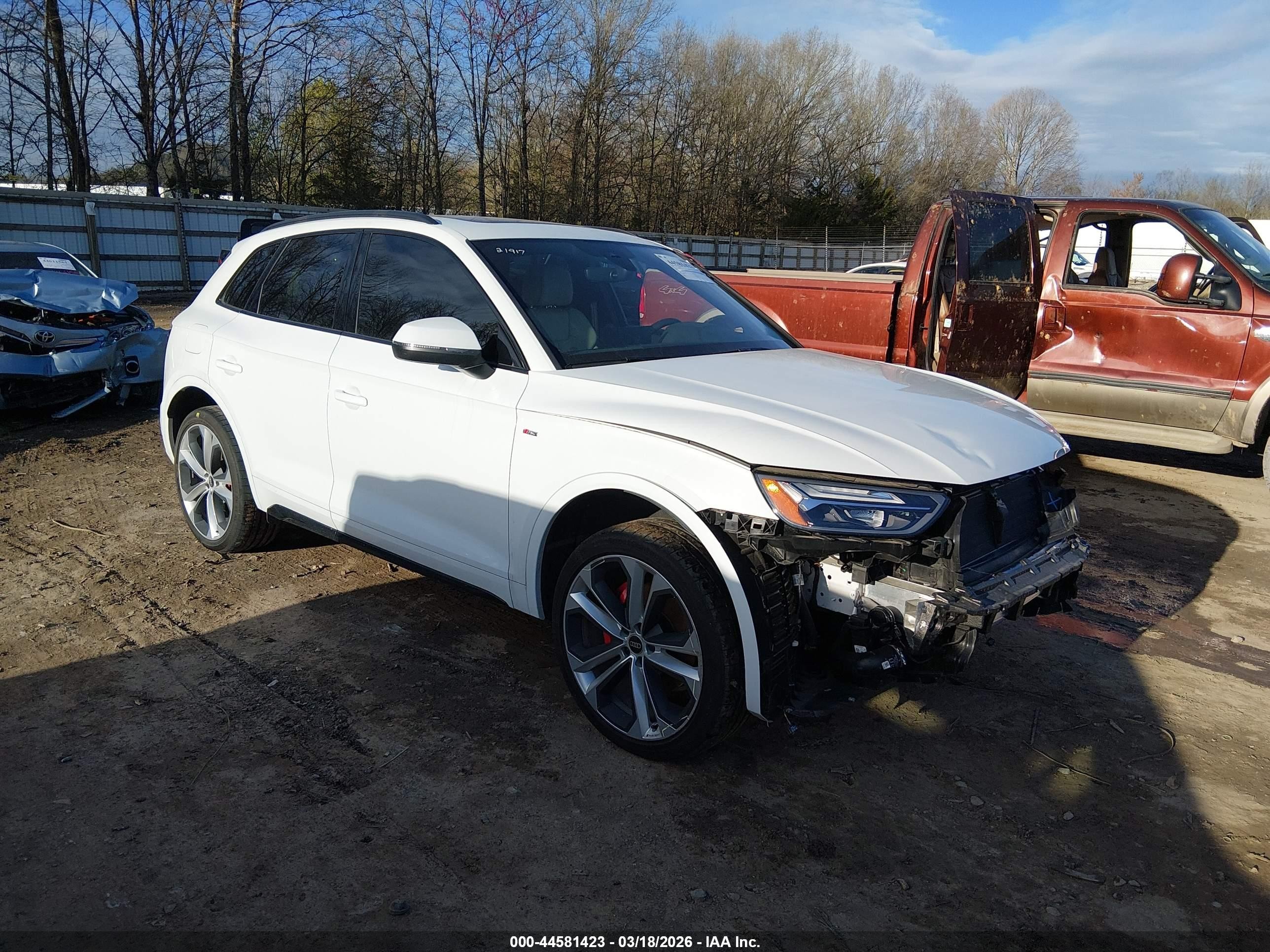 2025 Audi Q5 S line Premium Plus, VIN WA1EAAFY2S2017809 — Front end