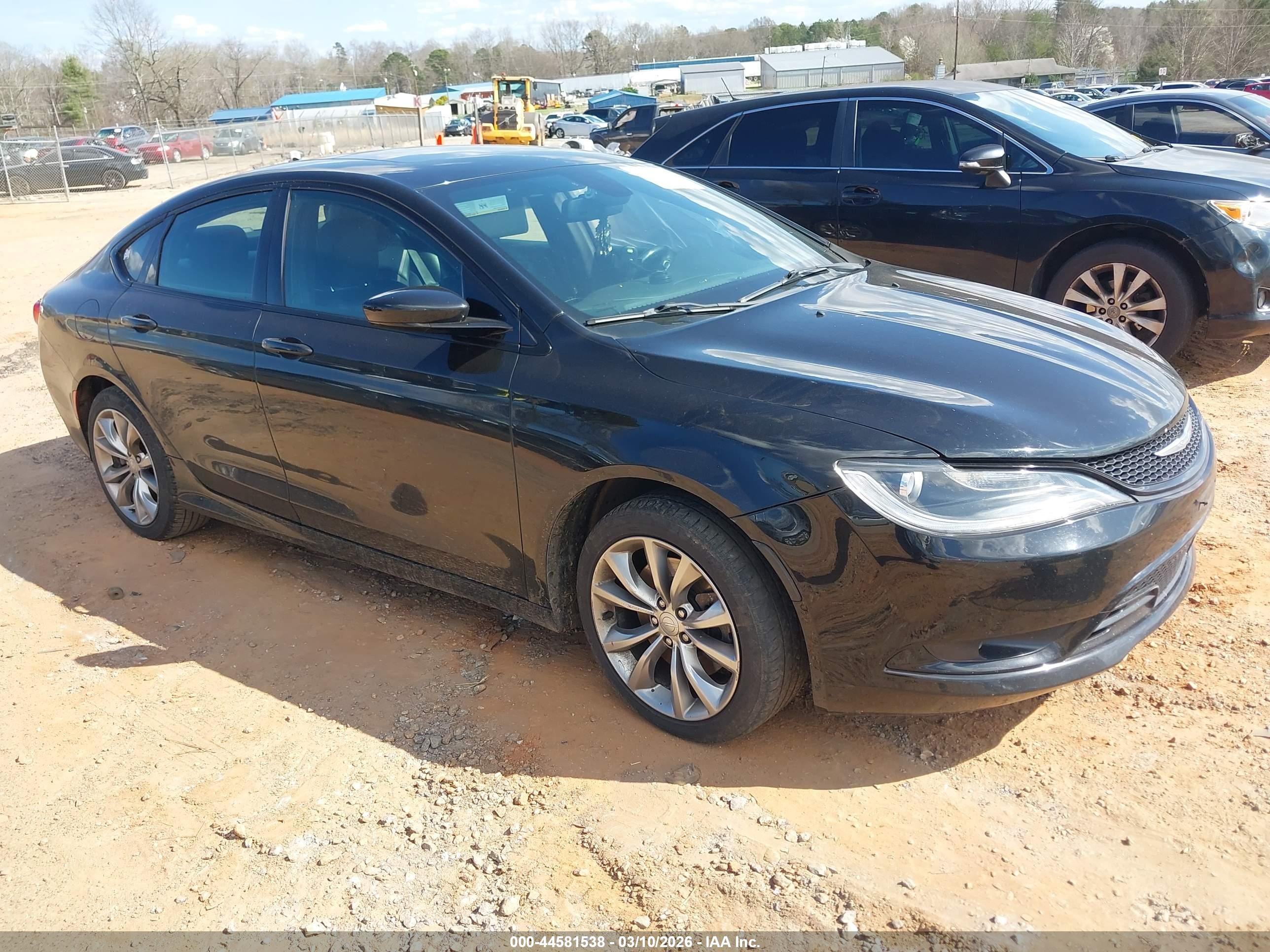2015 Chrysler 200 S, VIN 1C3CCCBG0FN735982 — Not stated
