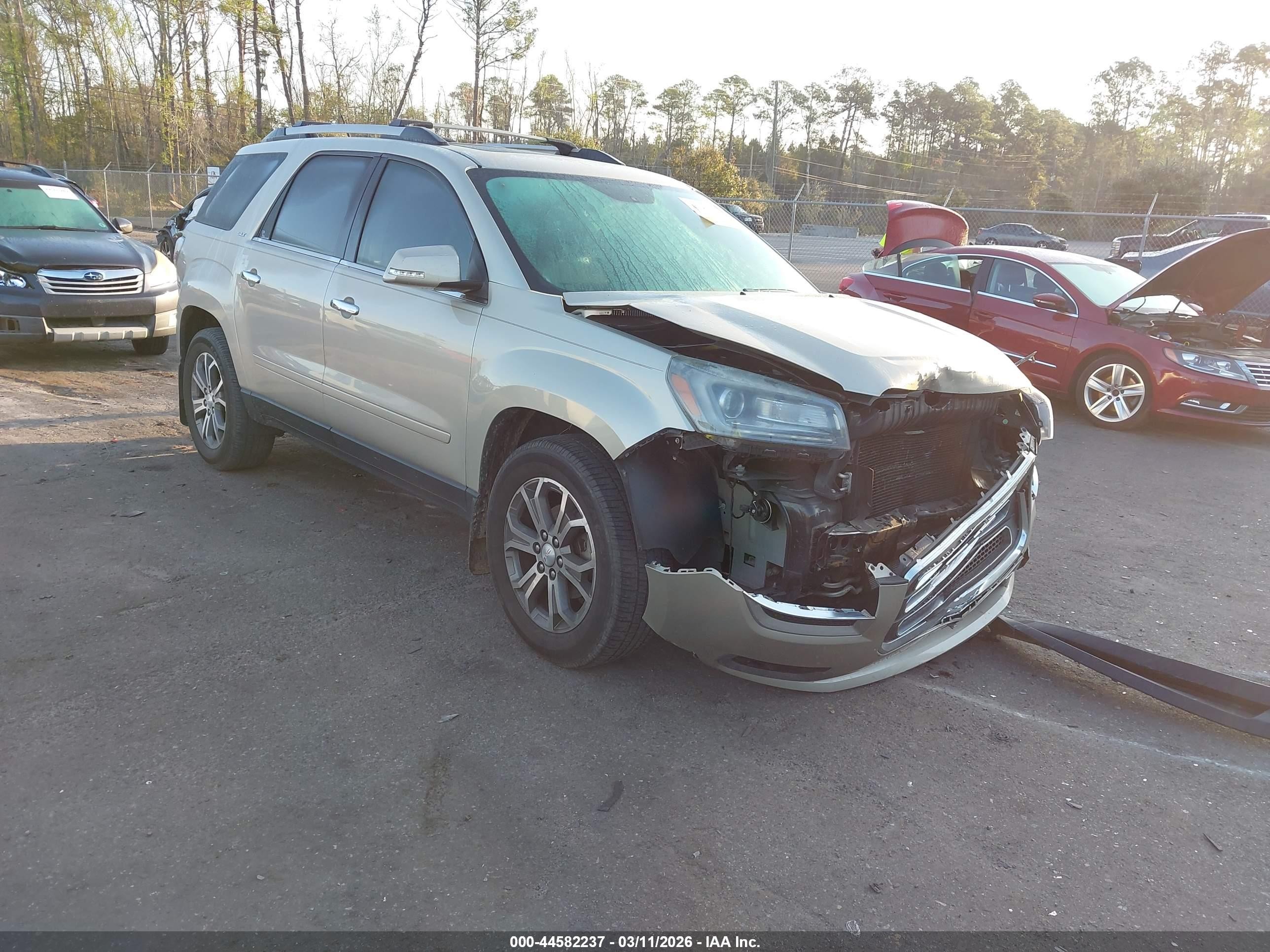 2014 GMC Acadia SLT, VIN 1GKKRRKD5EJ222865 — Front end