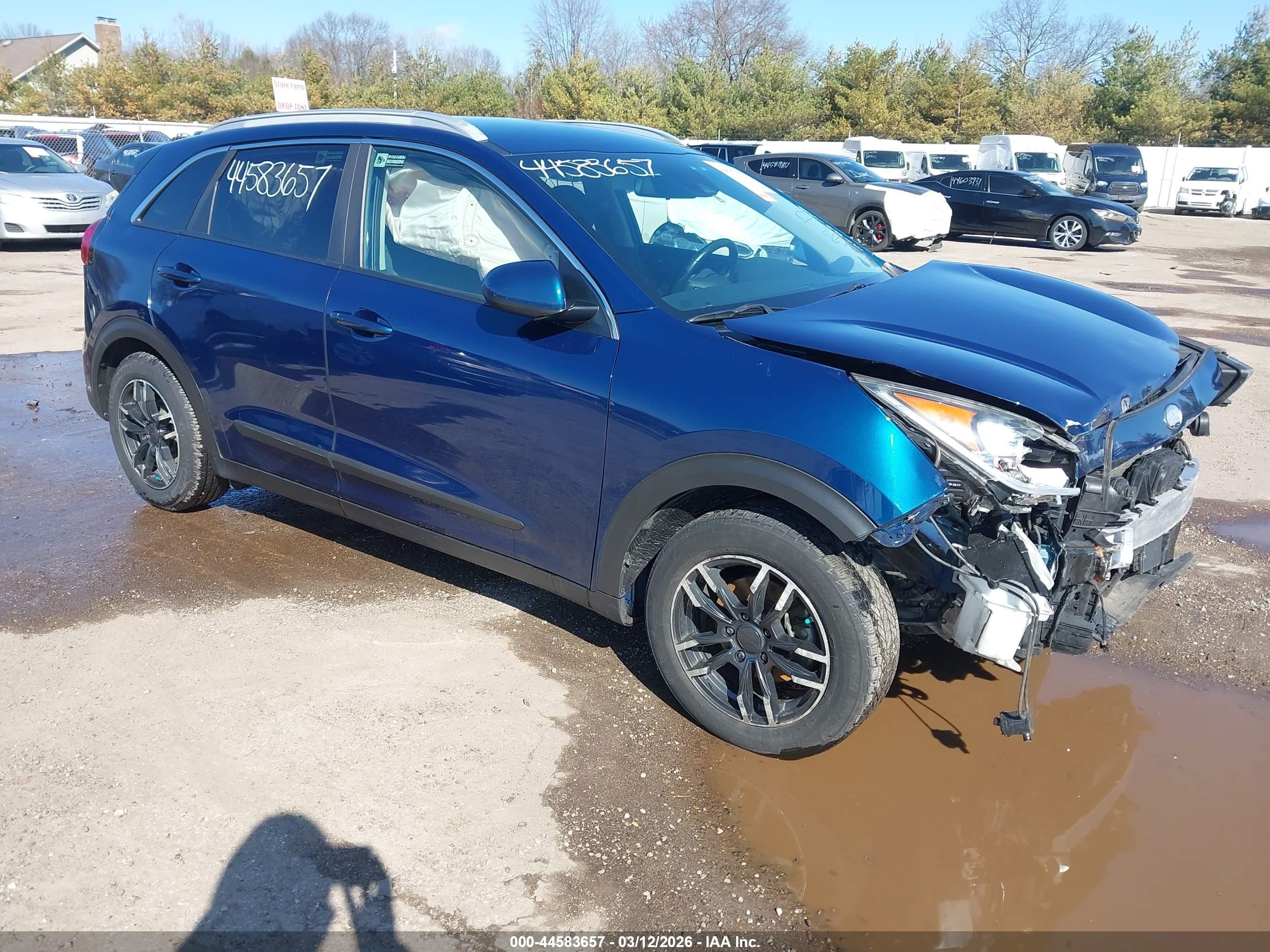 2019 Kia Niro LX, VIN KNDCB3LC2K5262140 — Front end