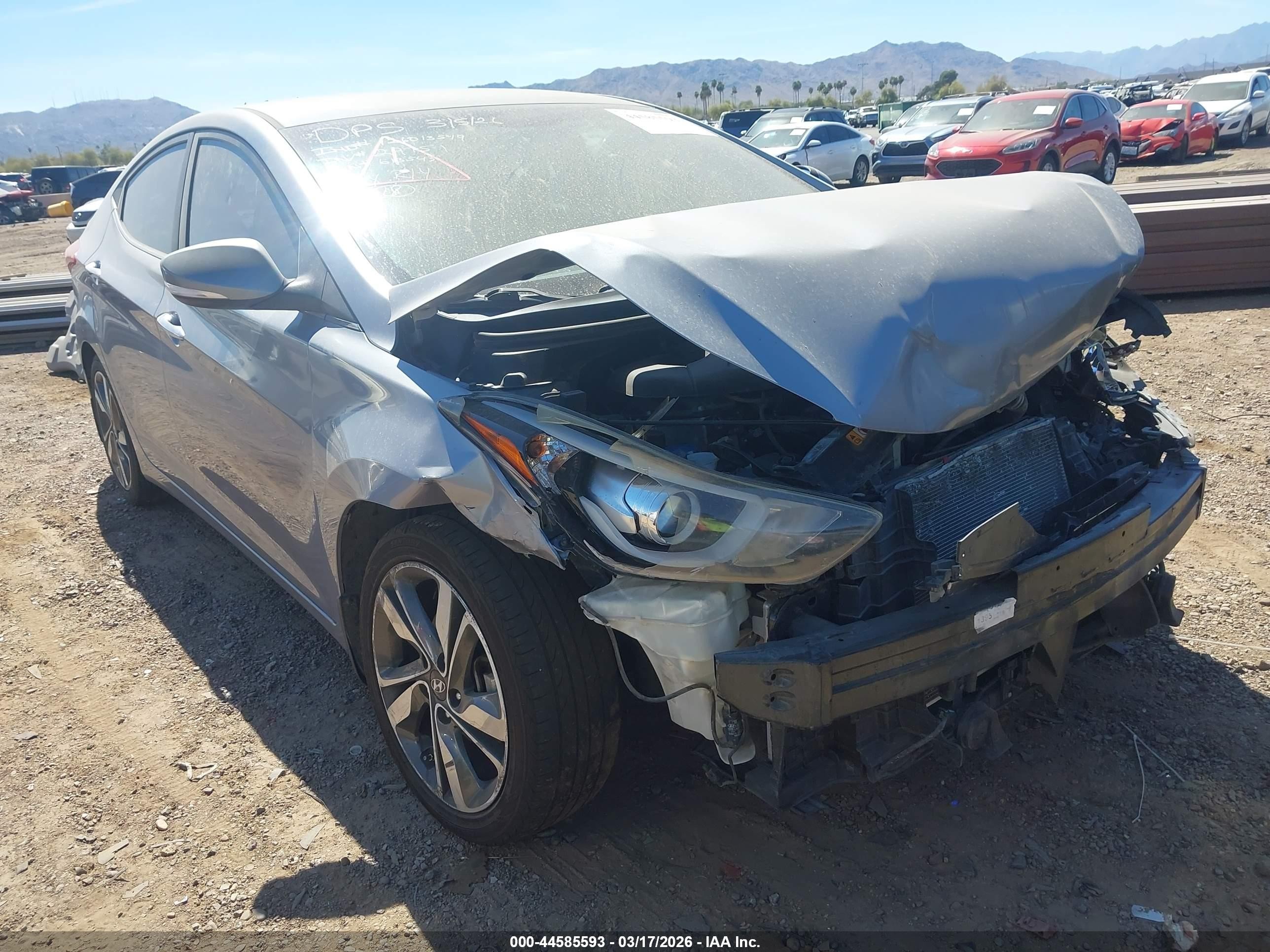 2015 Hyundai Elantra Limited, VIN 5NPDH4AE1FH613543 — Normal wear