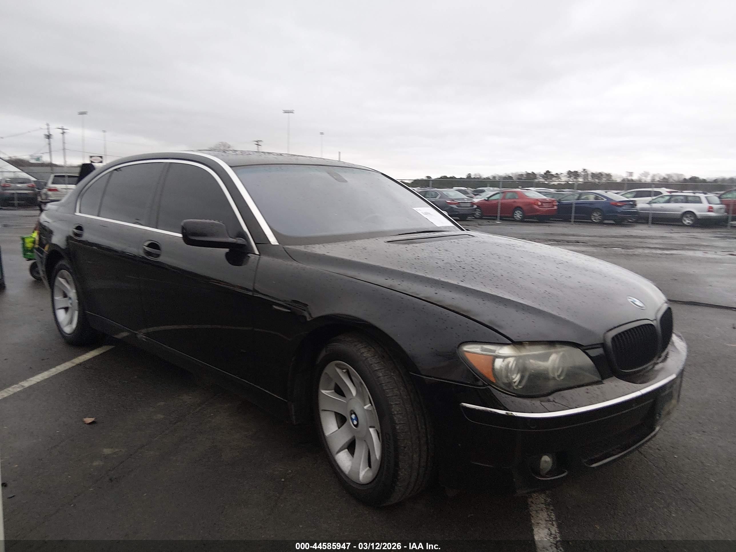2008 BMW 7 Series 750Li, VIN WBAHN83558DT87804 — Engine fire